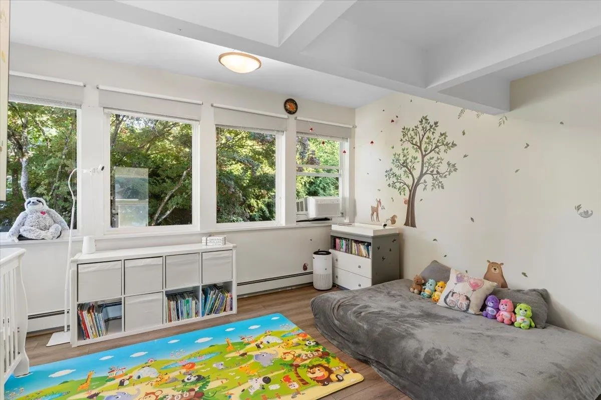 12350 Carlton Street