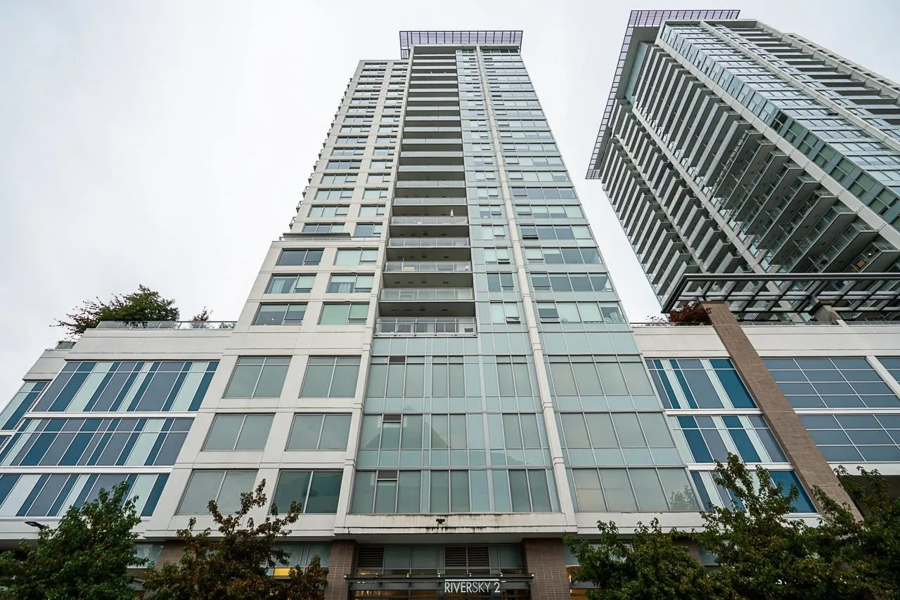 1106 988 Quayside Drive