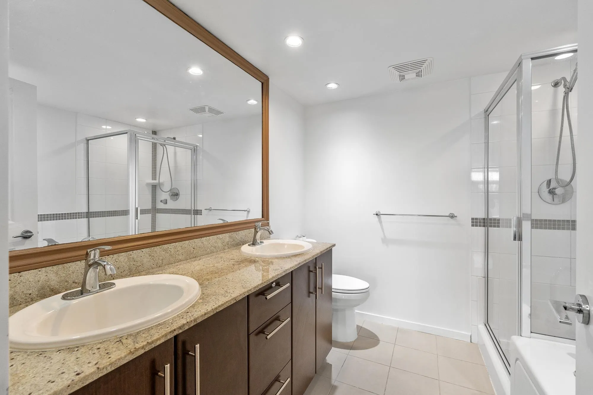 707 2289 Yukon Crescent