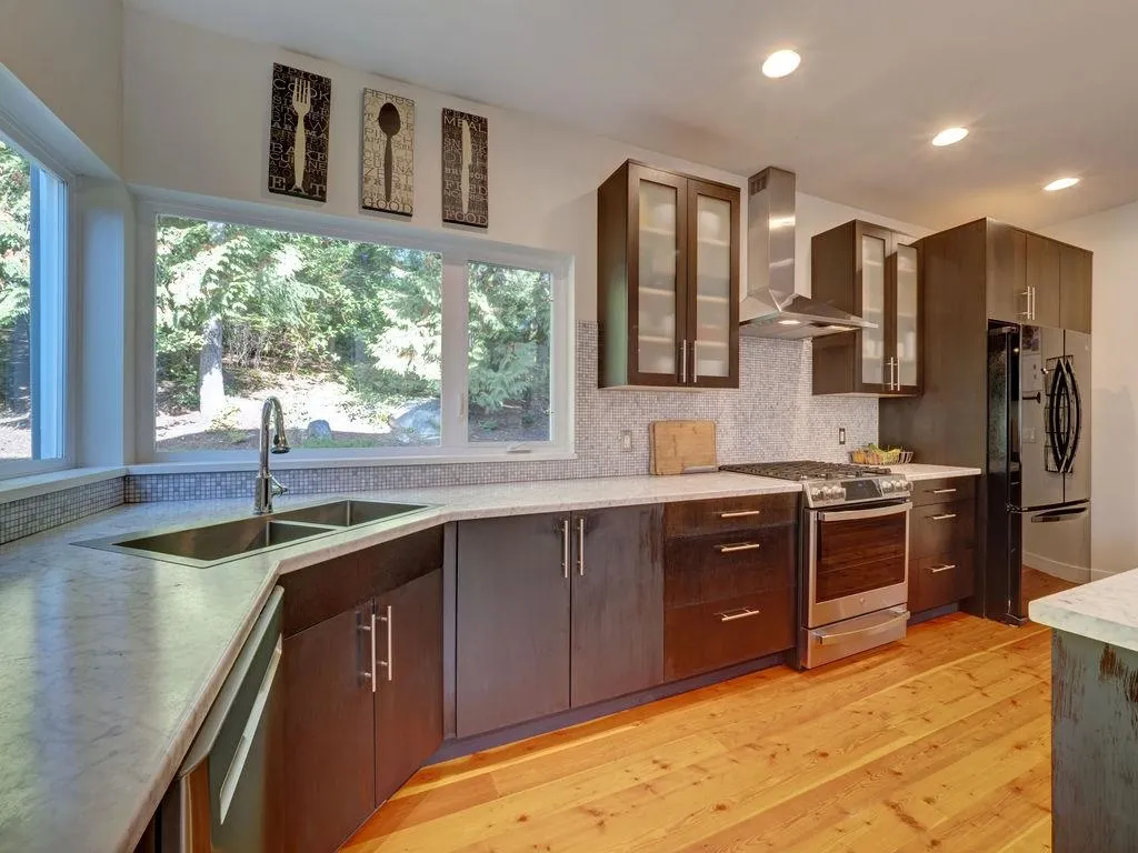 8116 Southwood Road