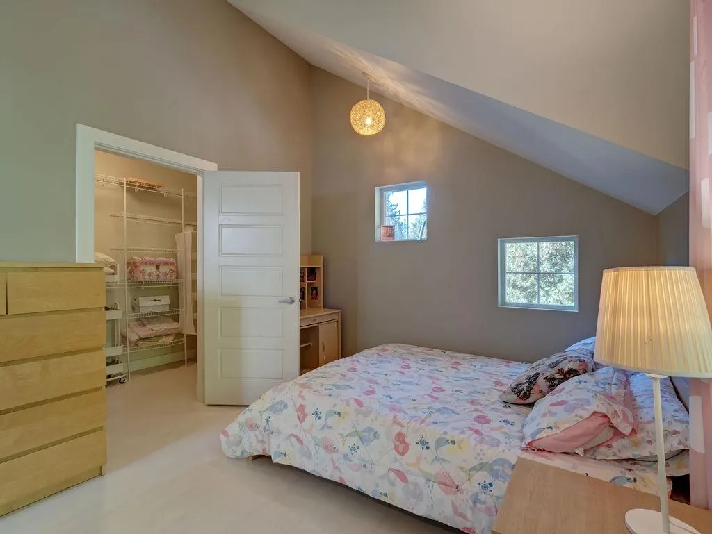 8116 Southwood Road