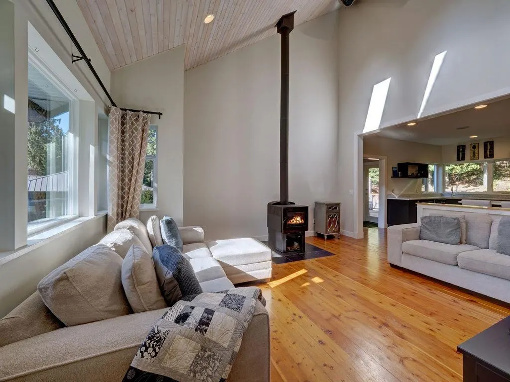 8116 Southwood Road