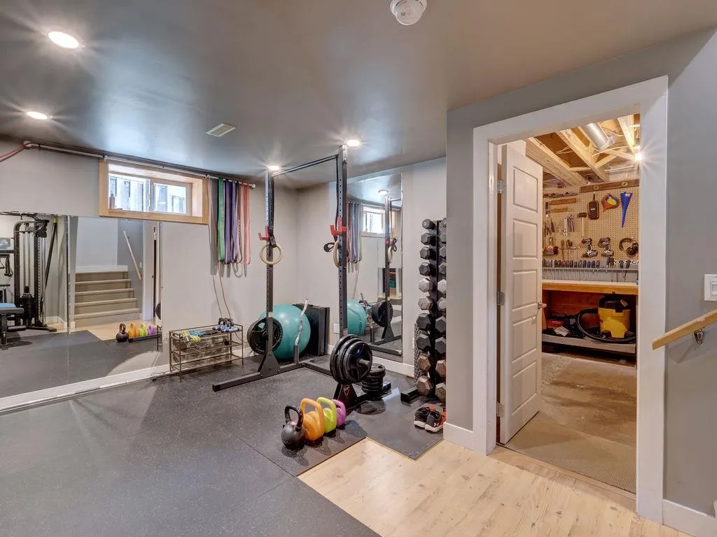 8116 Southwood Road
