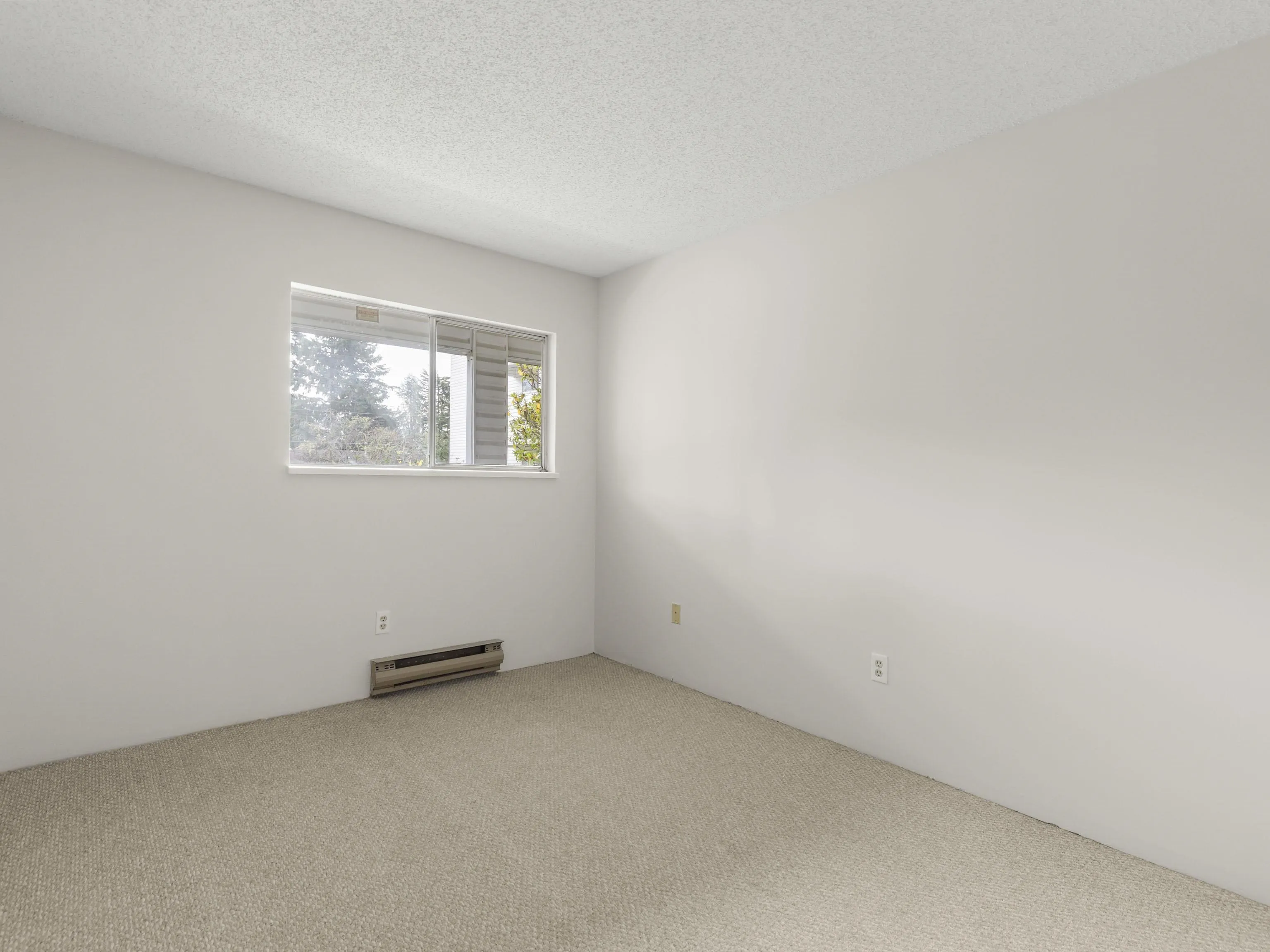202 8760 Westminster Highway