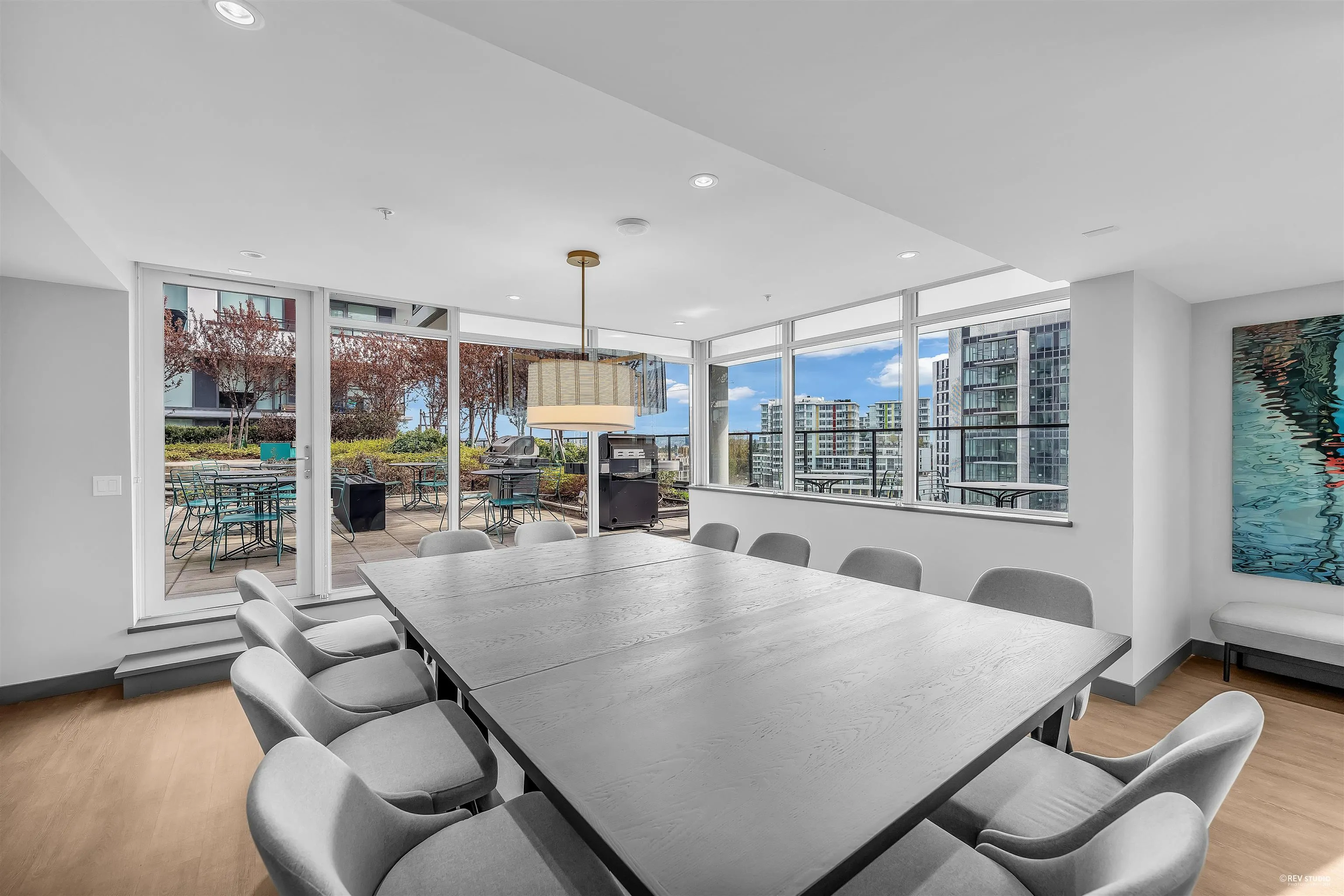 3 3280 Corvette Way