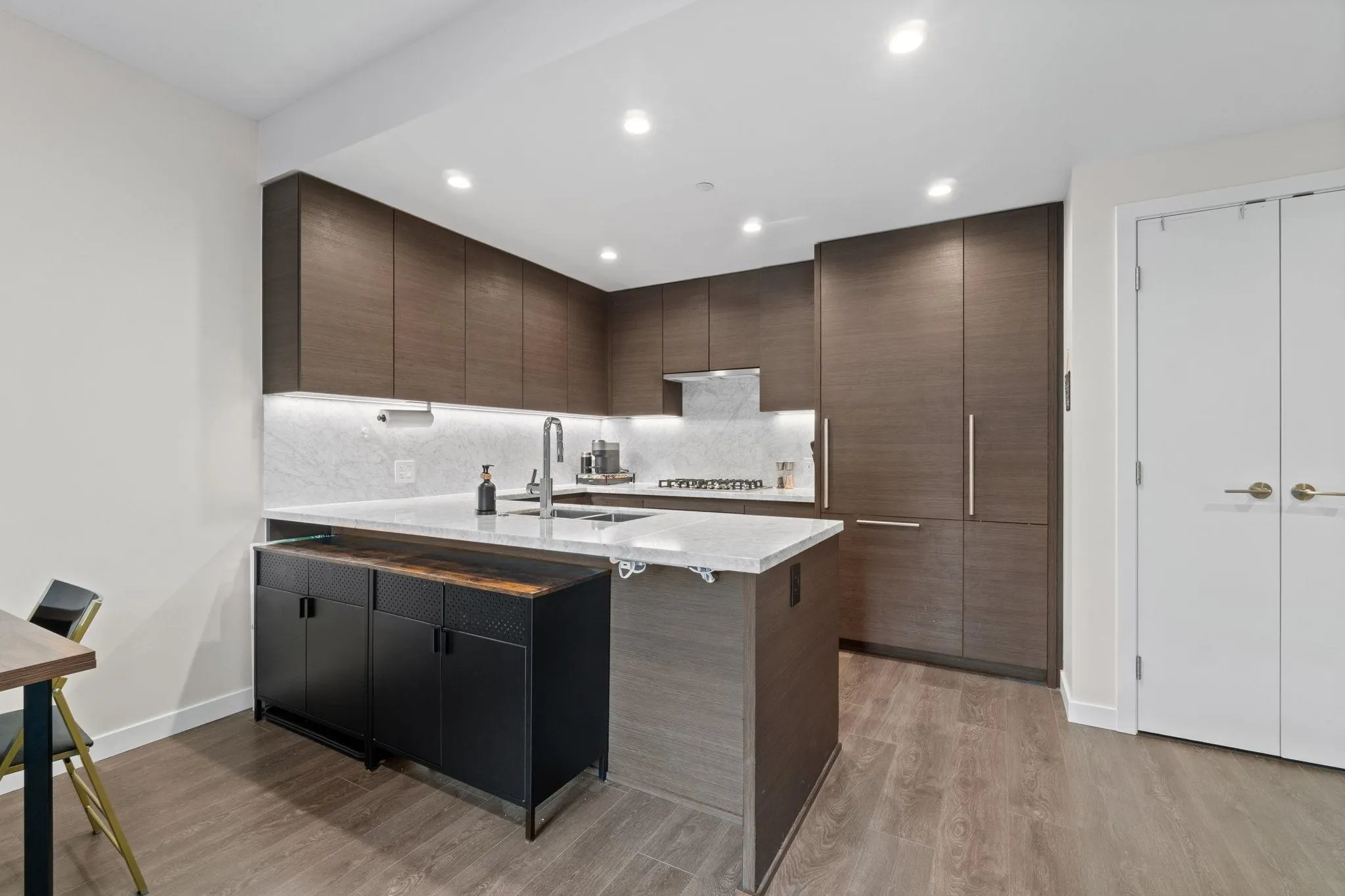 405 305 Morrissey Road