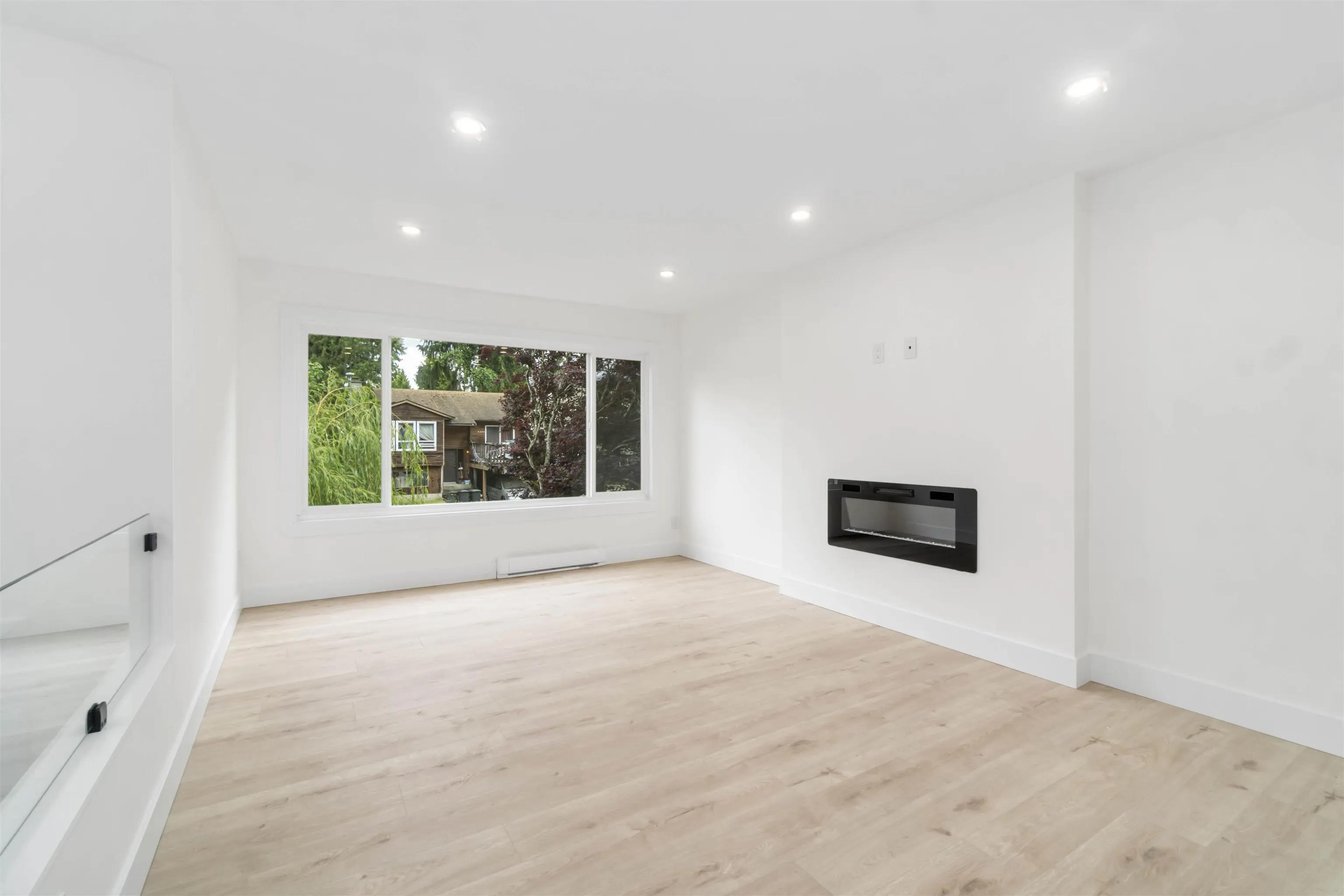 3228 Salt Spring Avenue