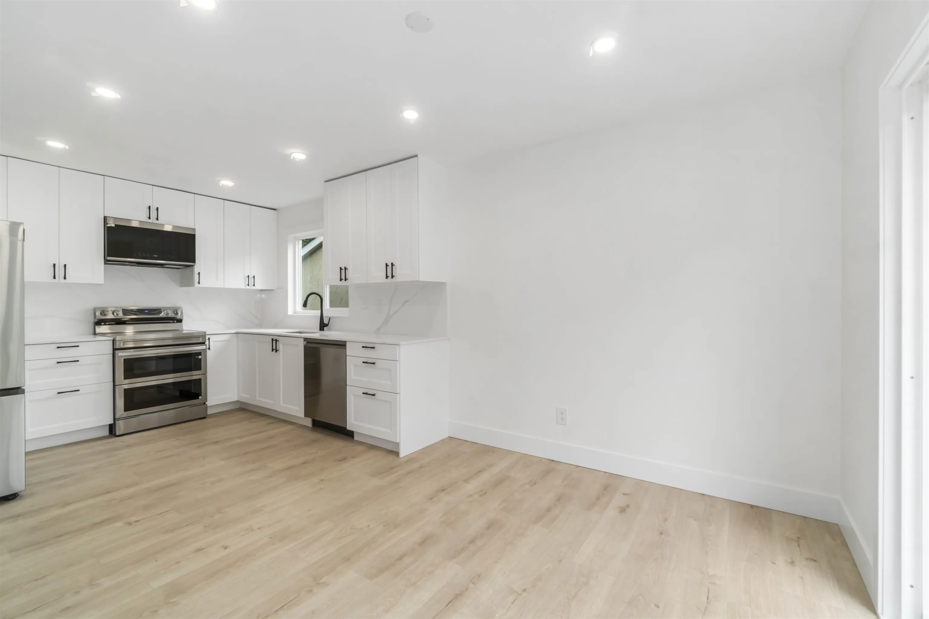 3228 Salt Spring Avenue