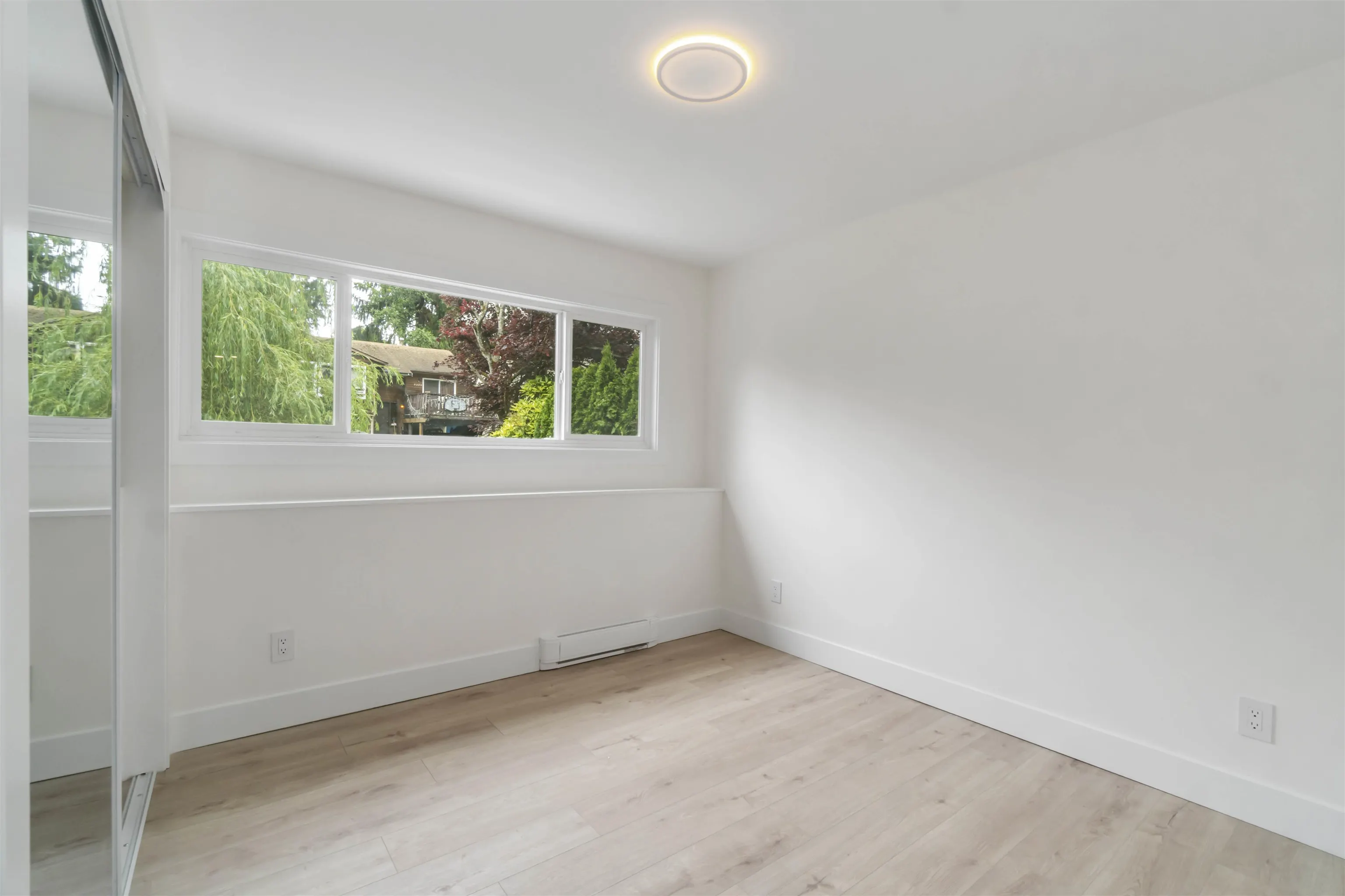 3228 Salt Spring Avenue