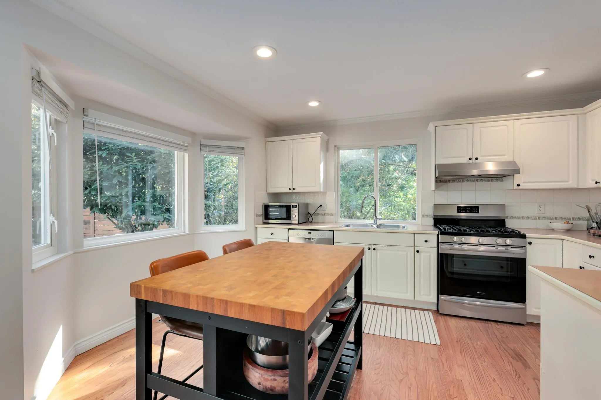 1400 Riverside Drive