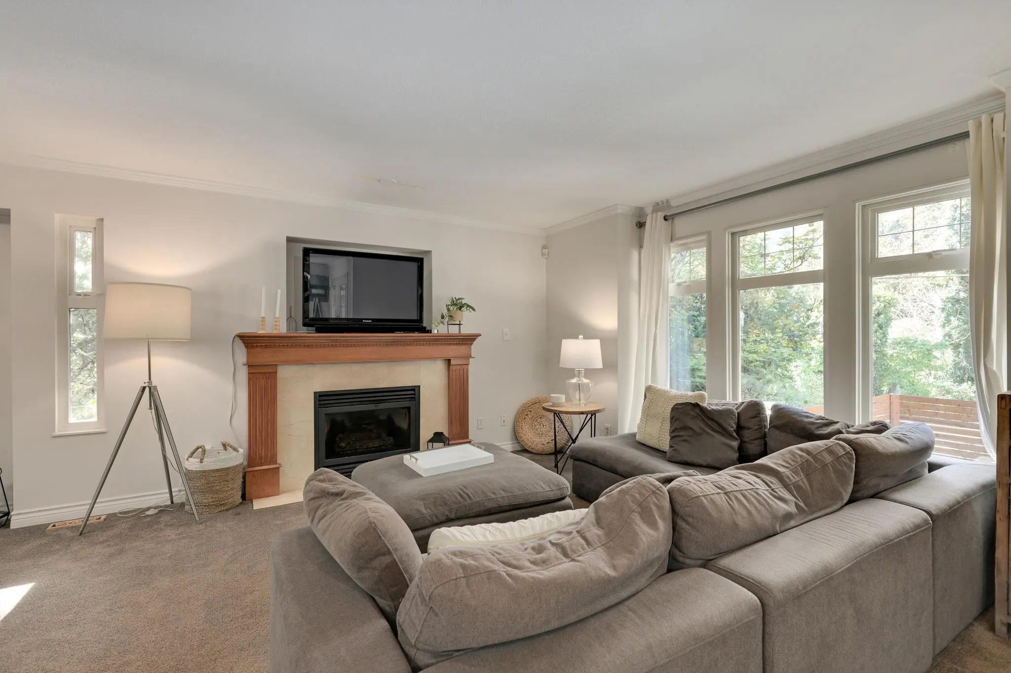 1400 Riverside Drive