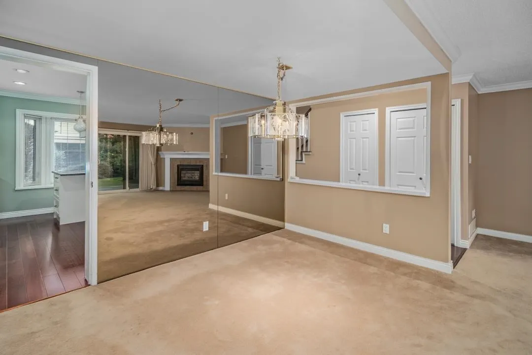 54 8111 Saunders Road