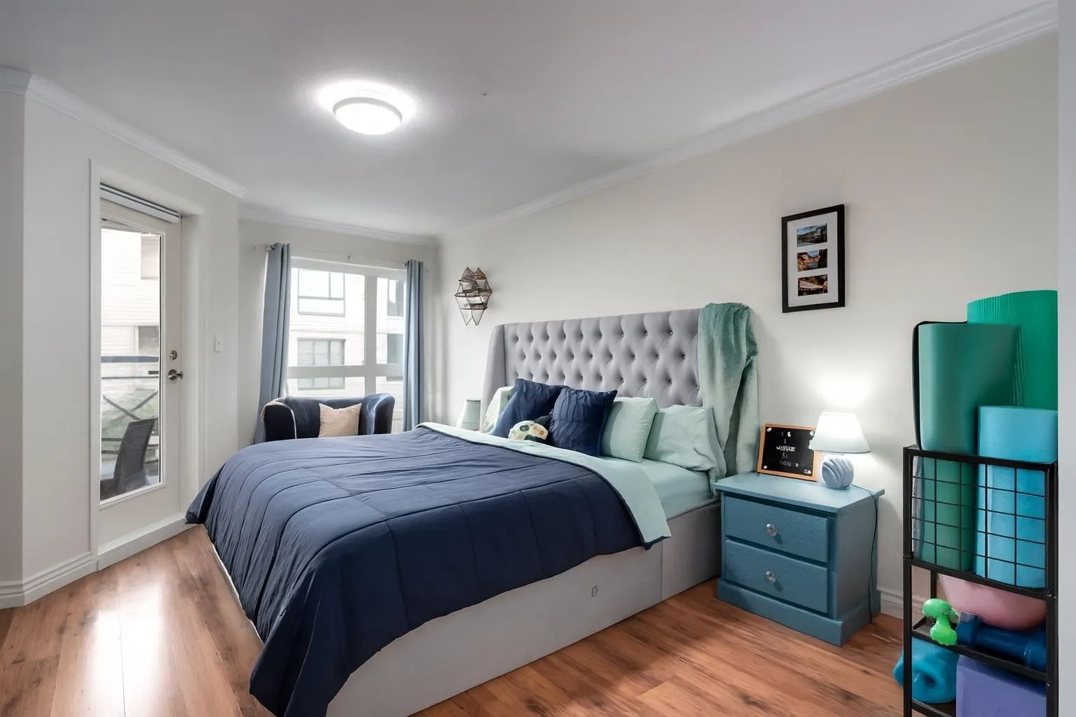 202 2335 Whyte Avenue