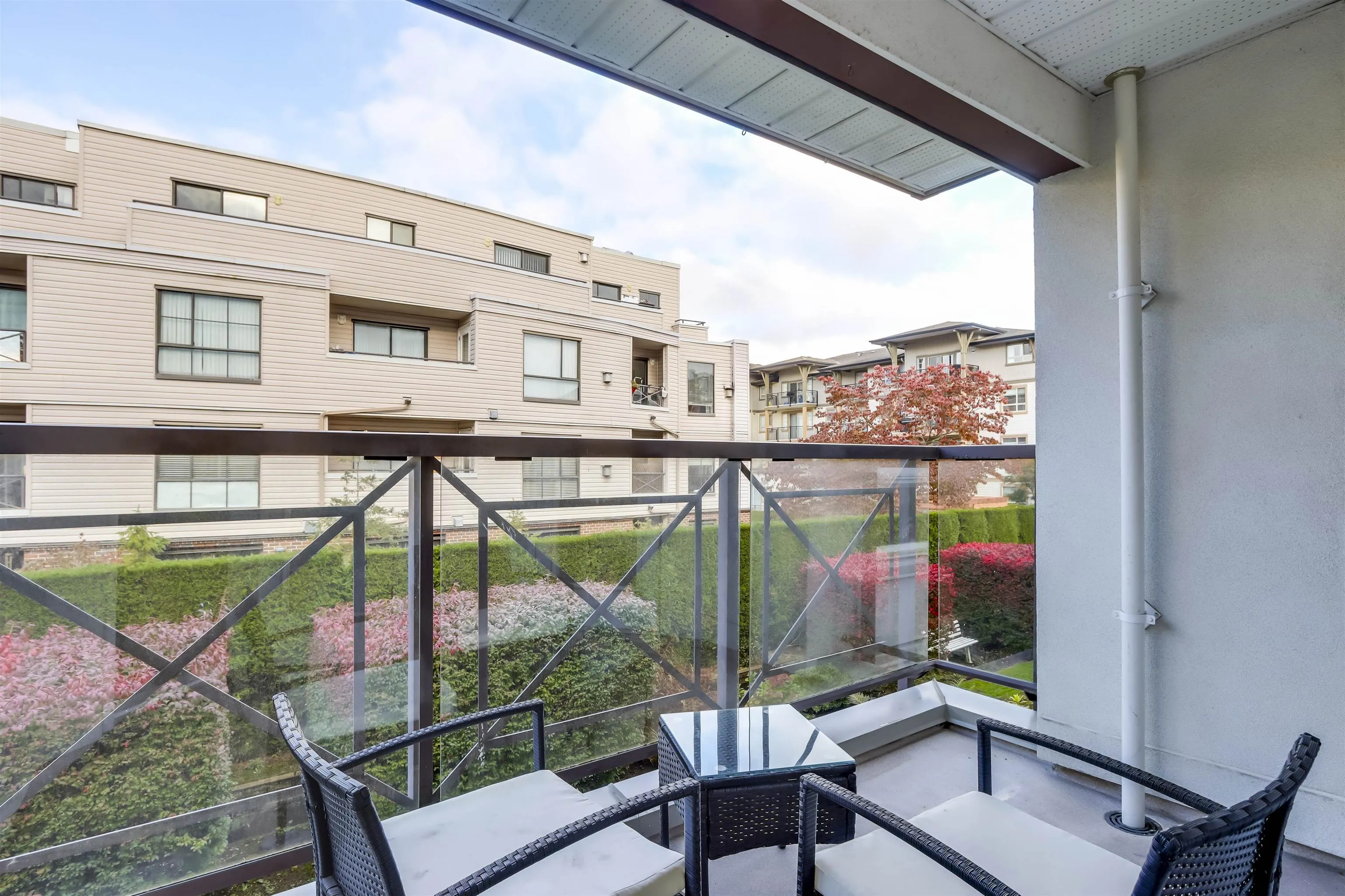 202 2335 Whyte Avenue