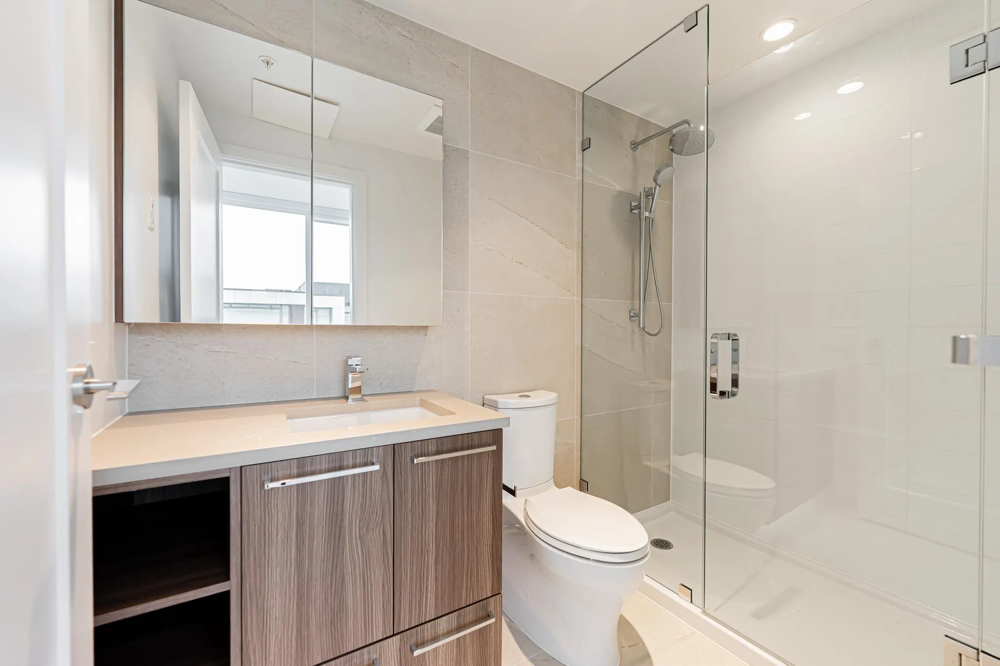 1603 8155 Capstan Way