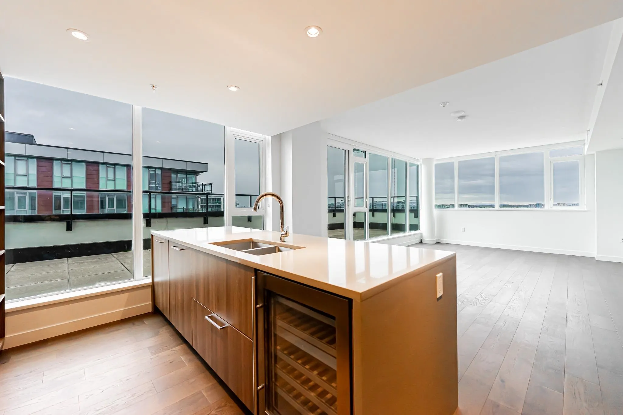 1603 8155 Capstan Way