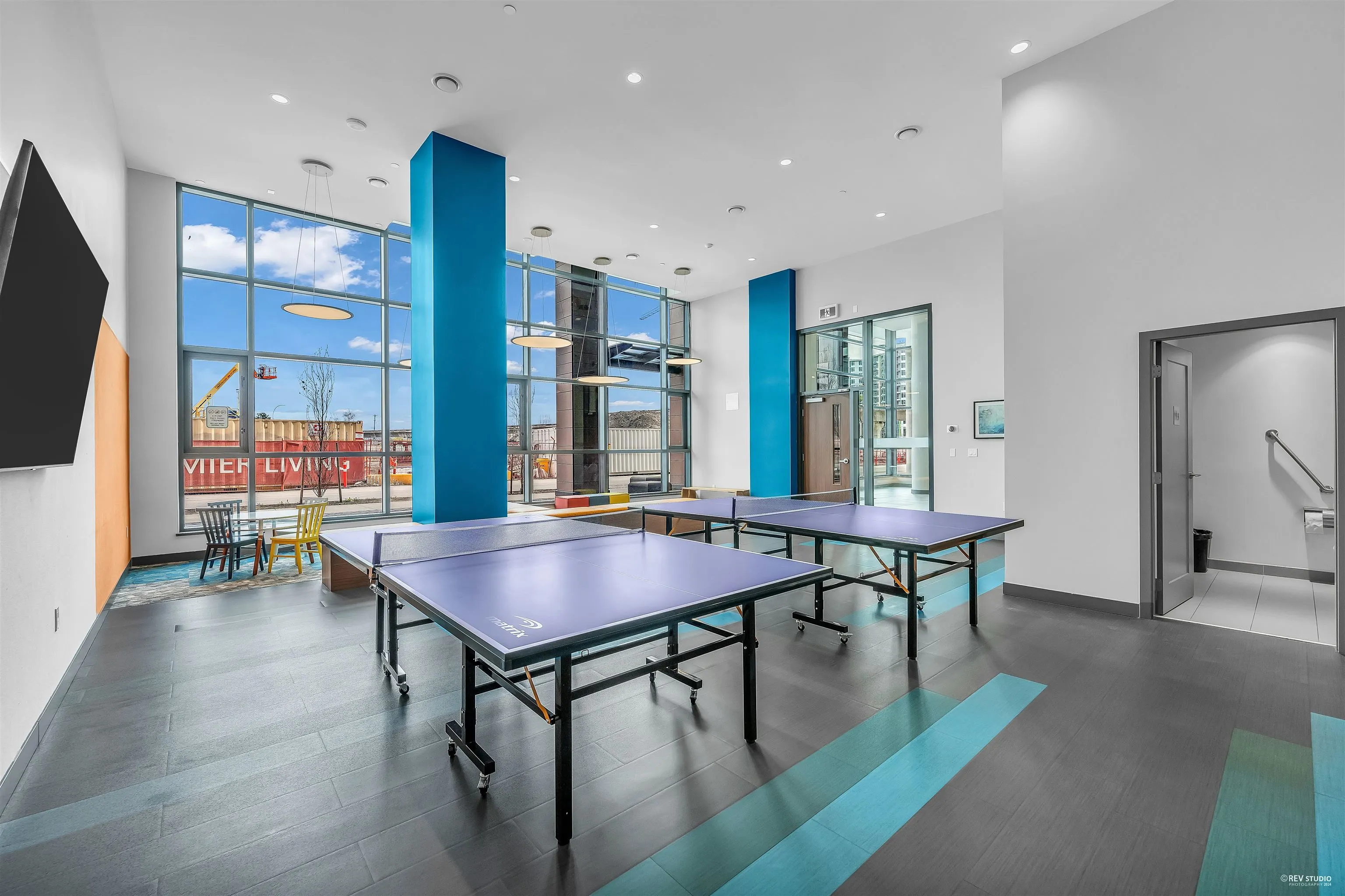 1603 8155 Capstan Way