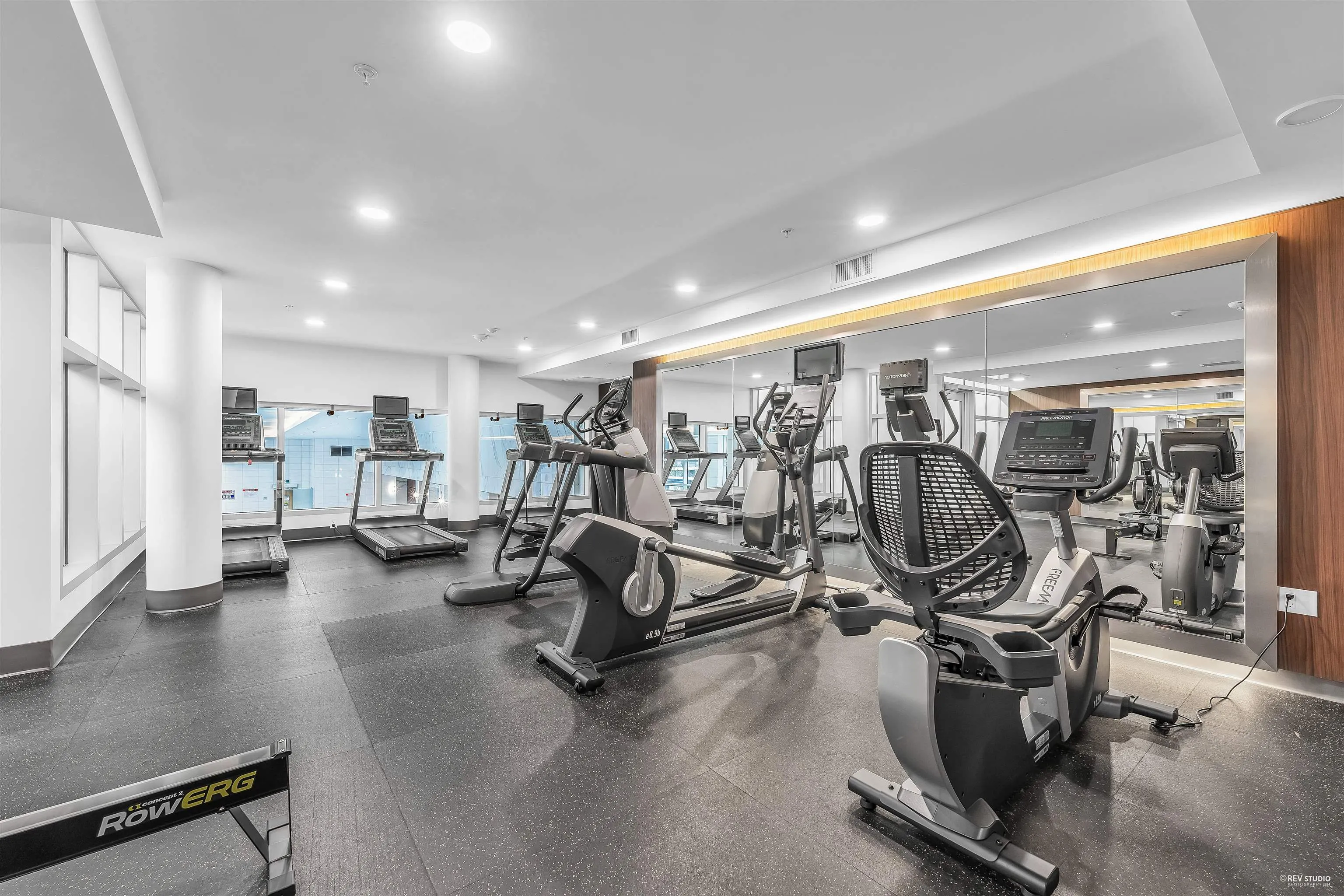 1603 8155 Capstan Way