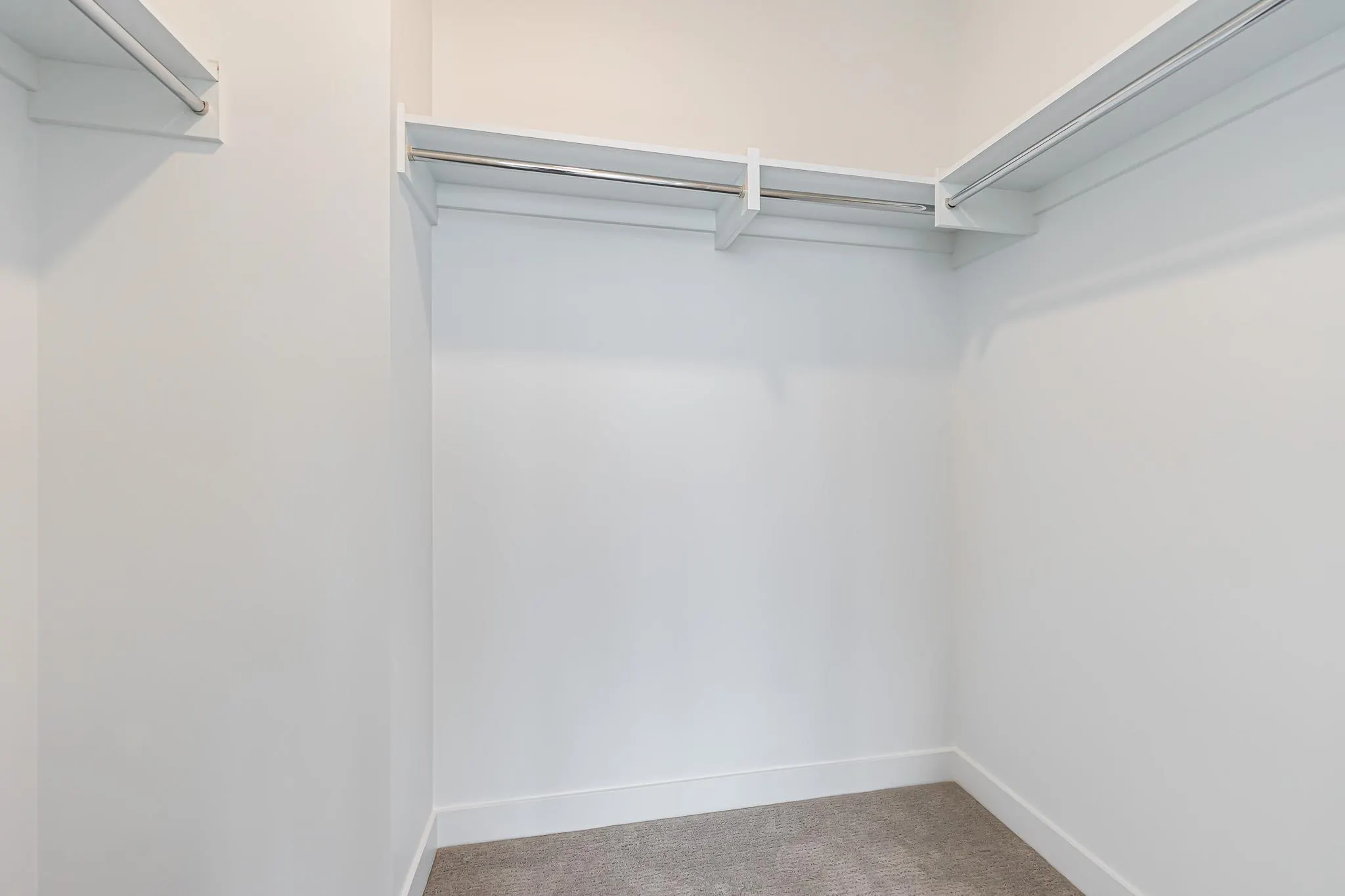 1603 8155 Capstan Way