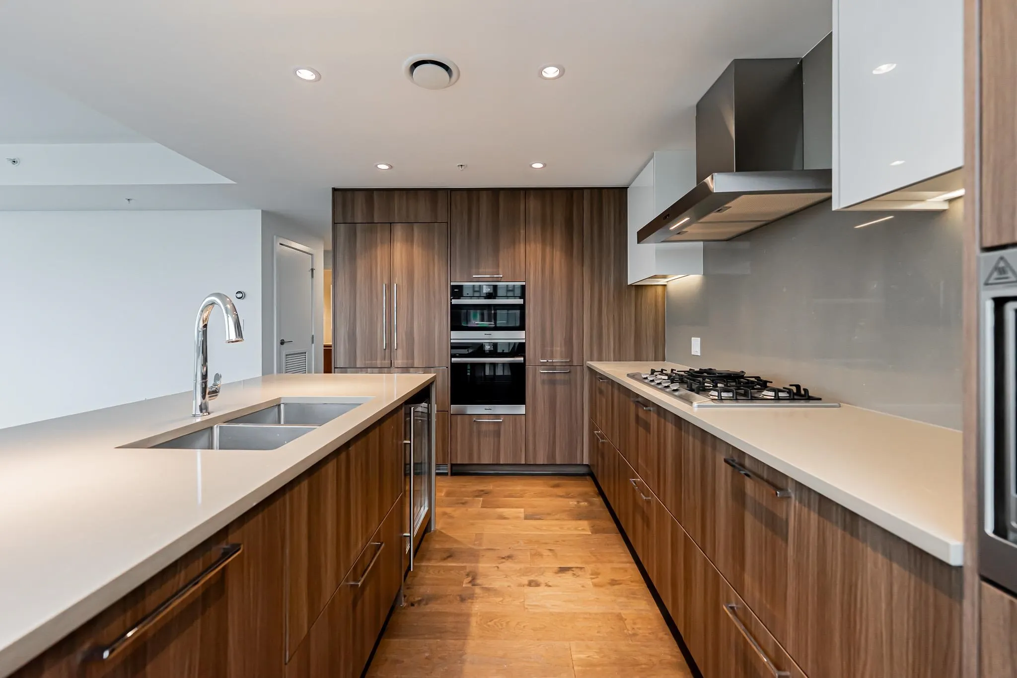 1603 8155 Capstan Way