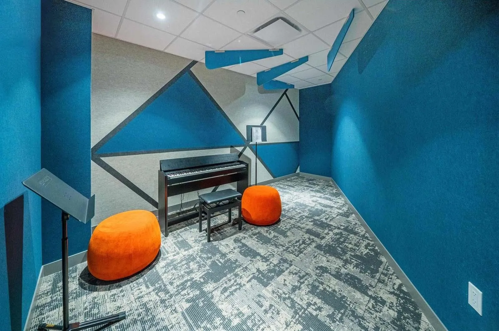 1603 8155 Capstan Way