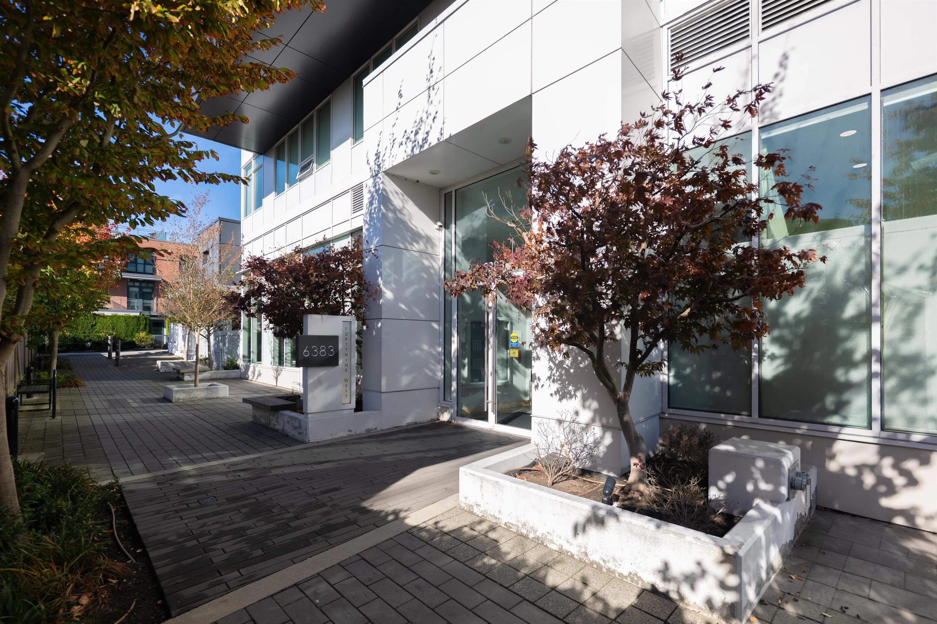 907 6383 Cambie Street