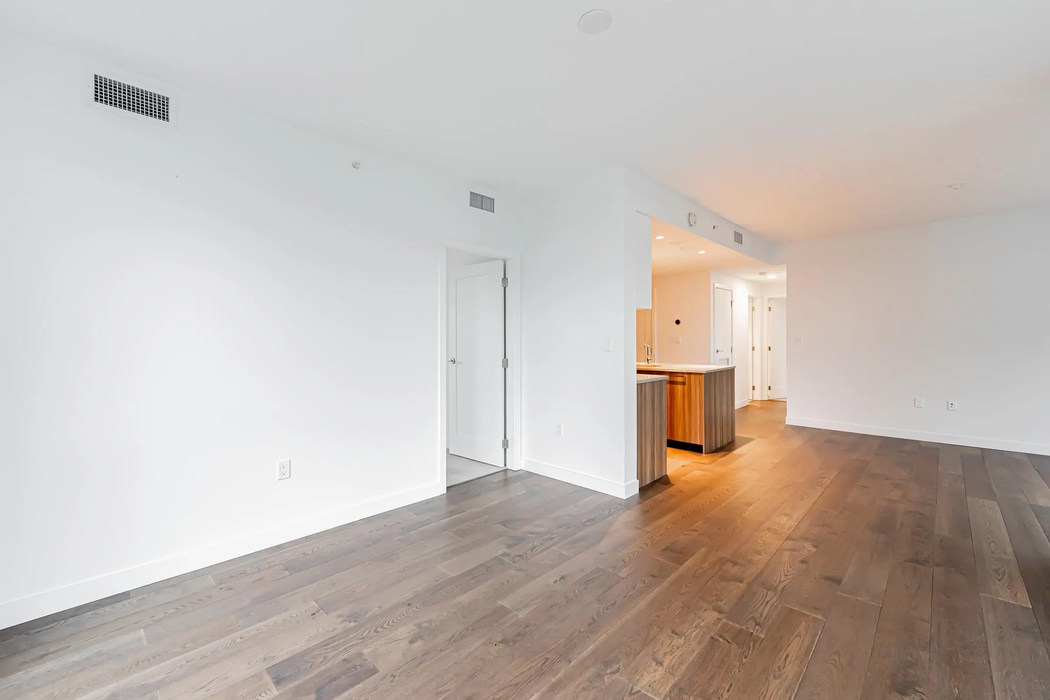 1202 3280 Corvette Way