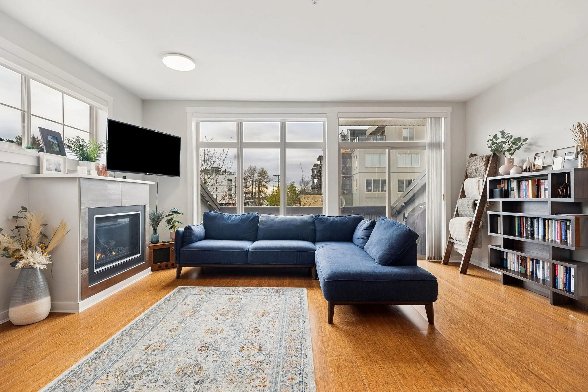 220 6111 London Road