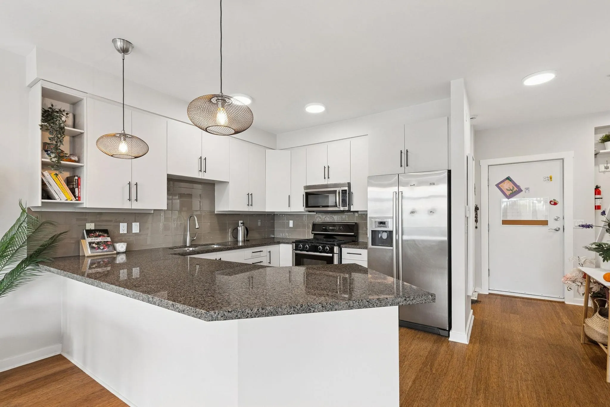 220 6111 London Road