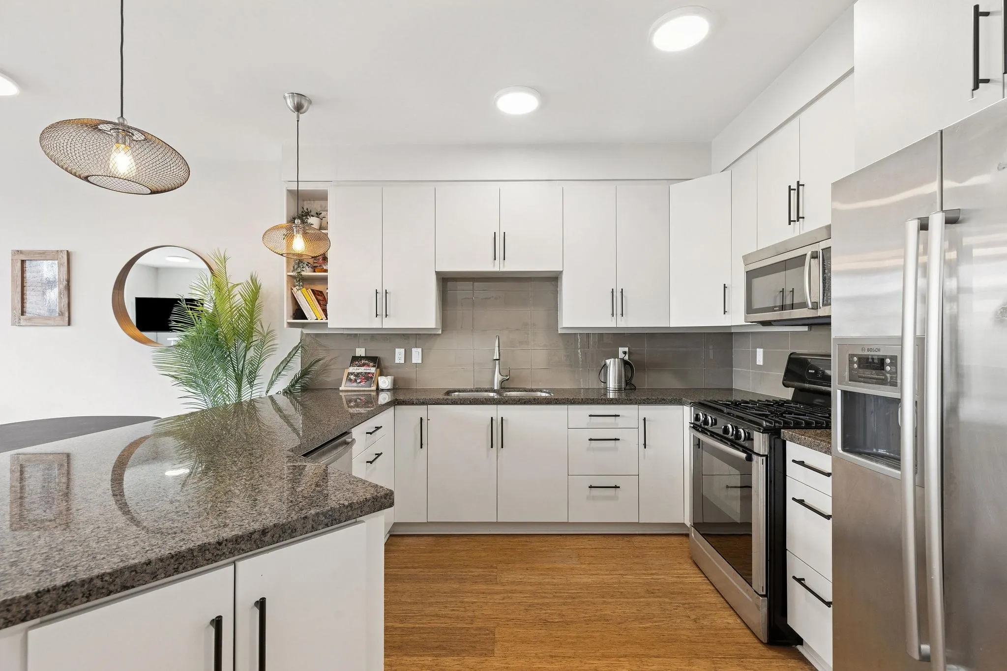 220 6111 London Road