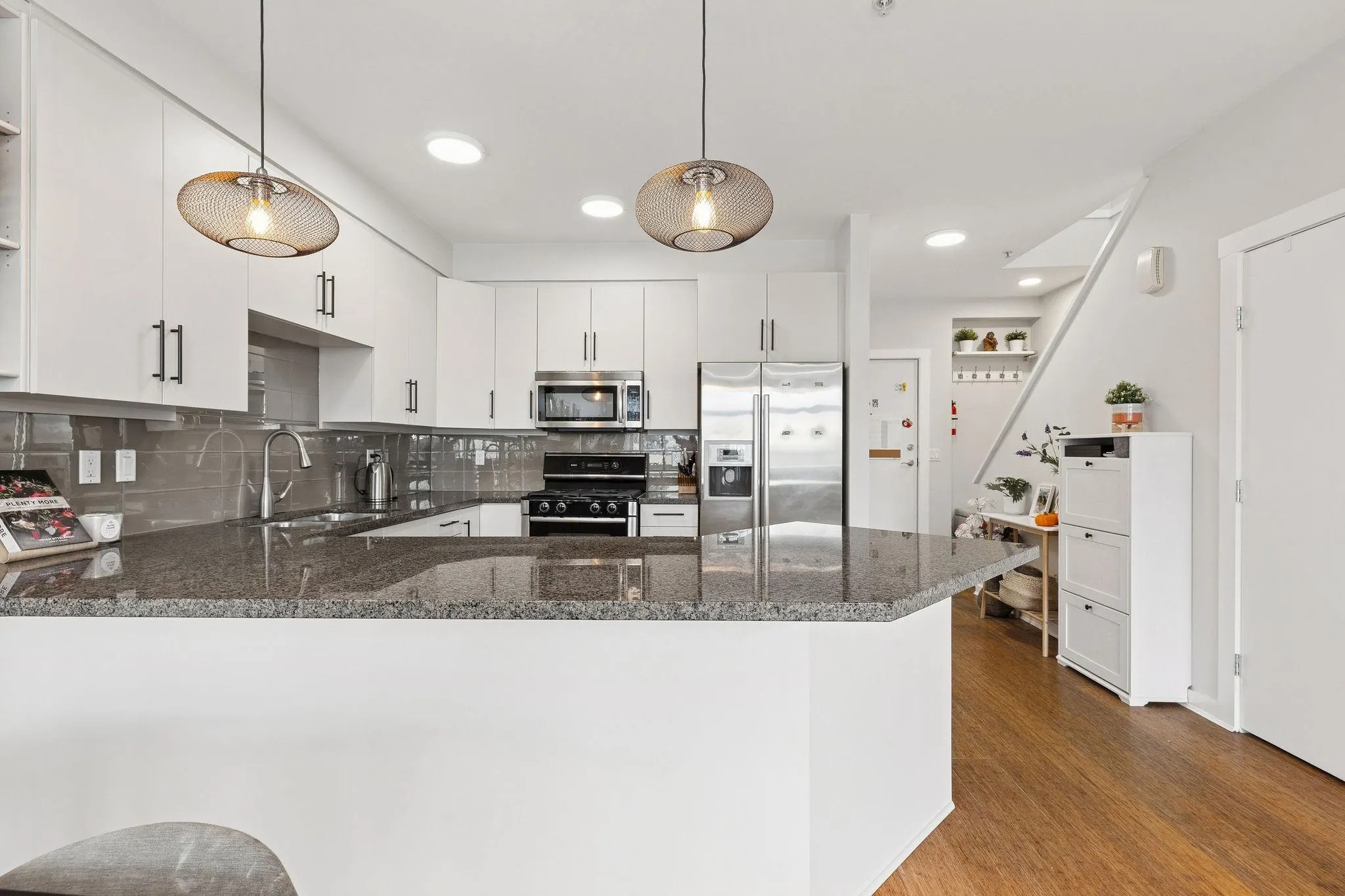 220 6111 London Road