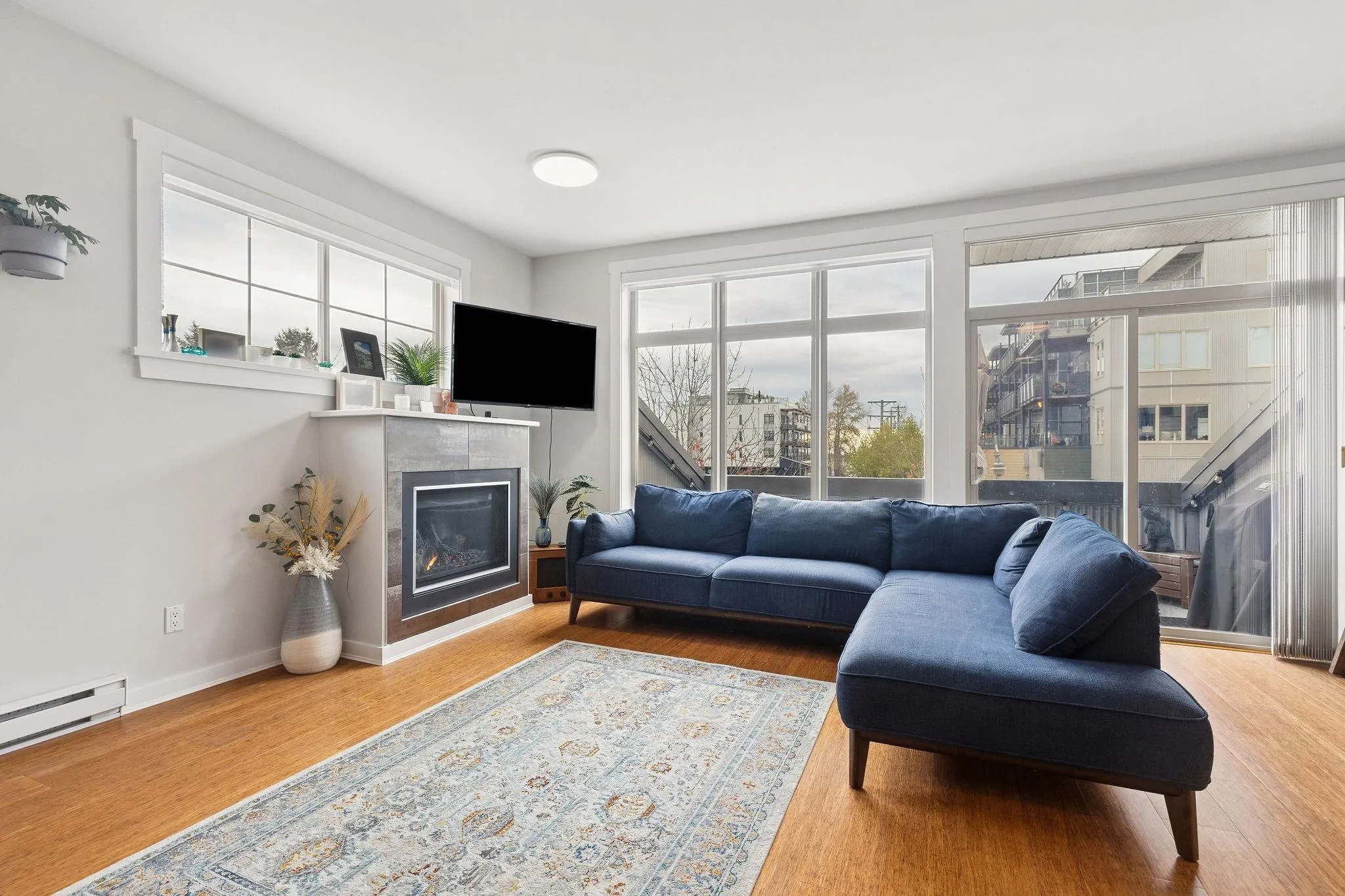 220 6111 London Road