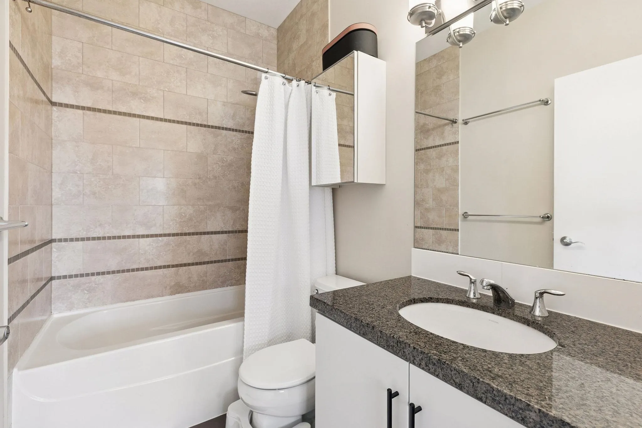 220 6111 London Road