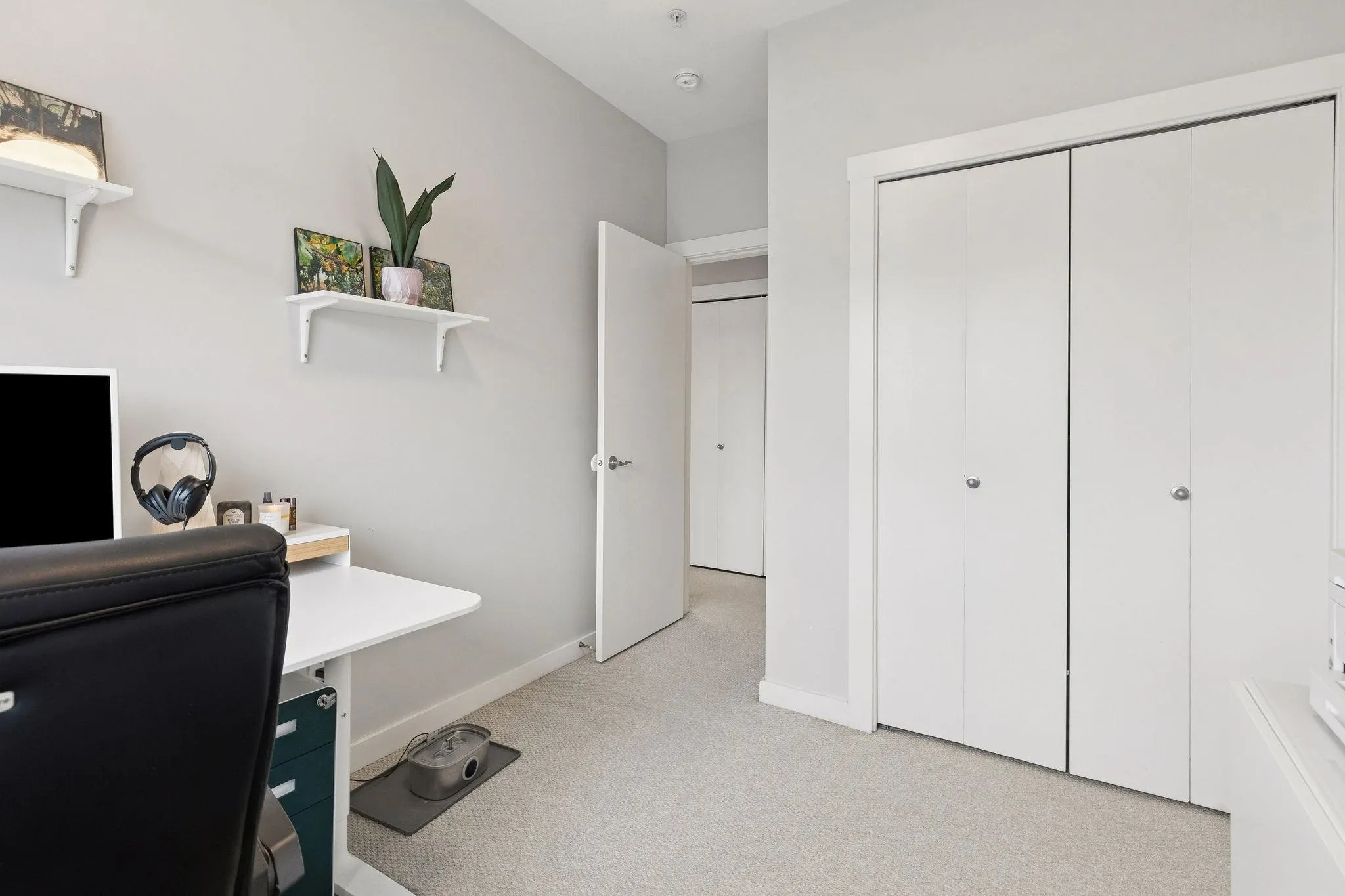 220 6111 London Road