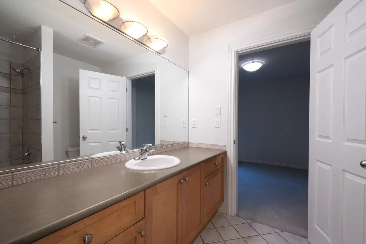 338 N Dollarton Highway