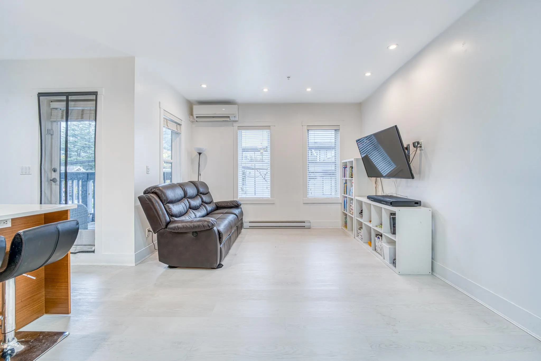 205 3900 Moncton Street