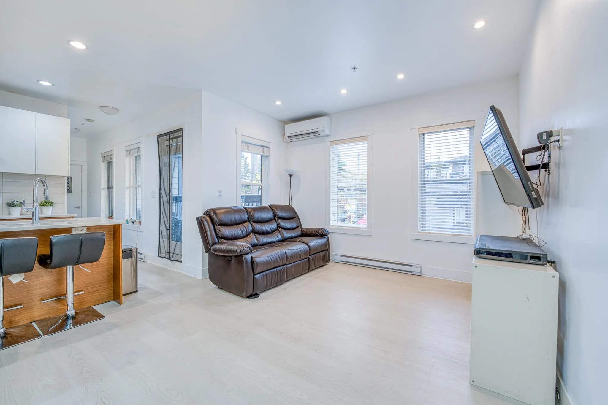 205 3900 Moncton Street