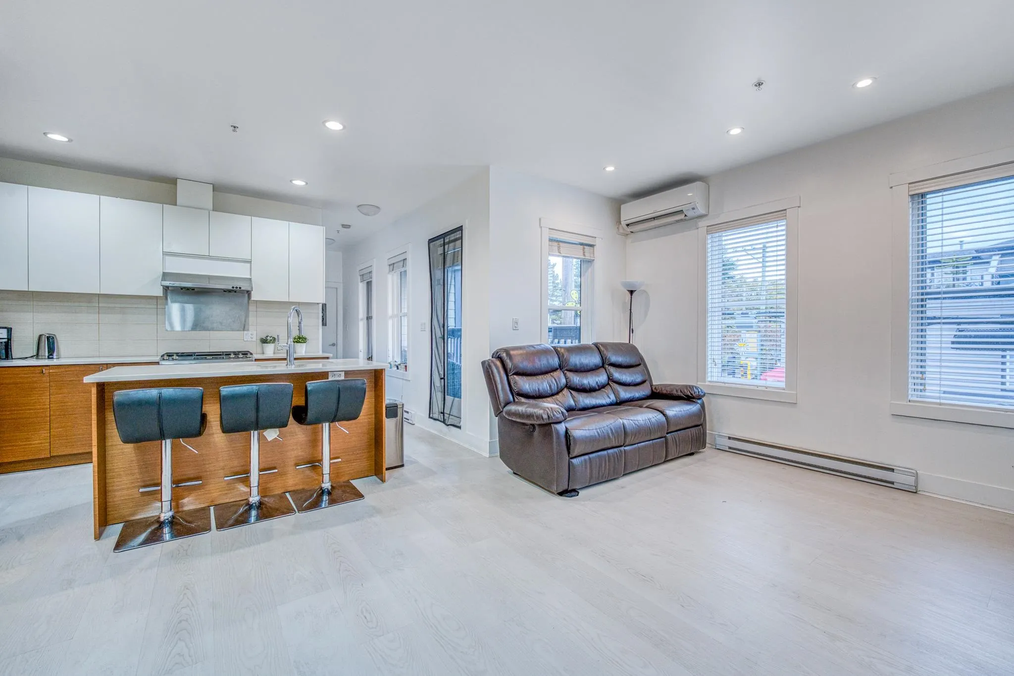 205 3900 Moncton Street