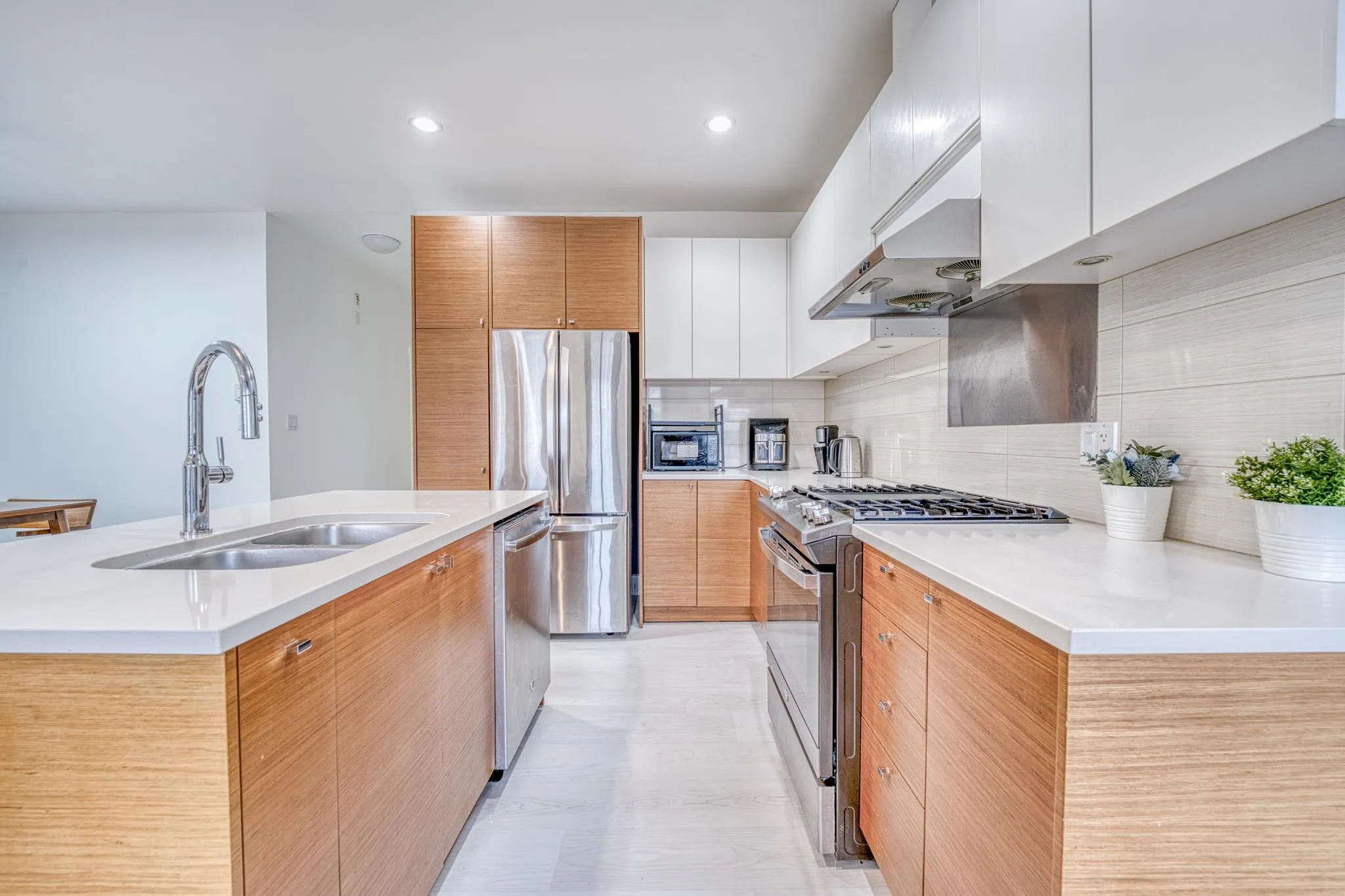 205 3900 Moncton Street