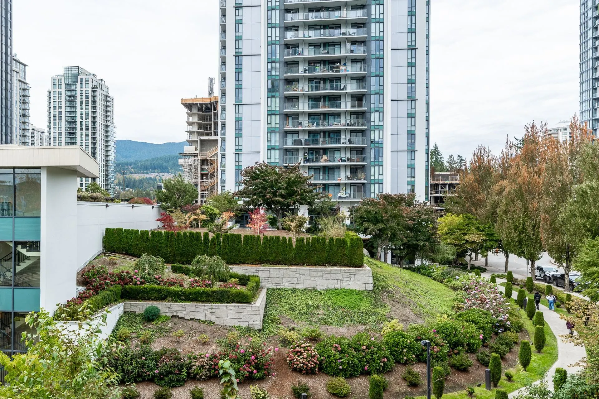 405 1148 Heffley Crescent