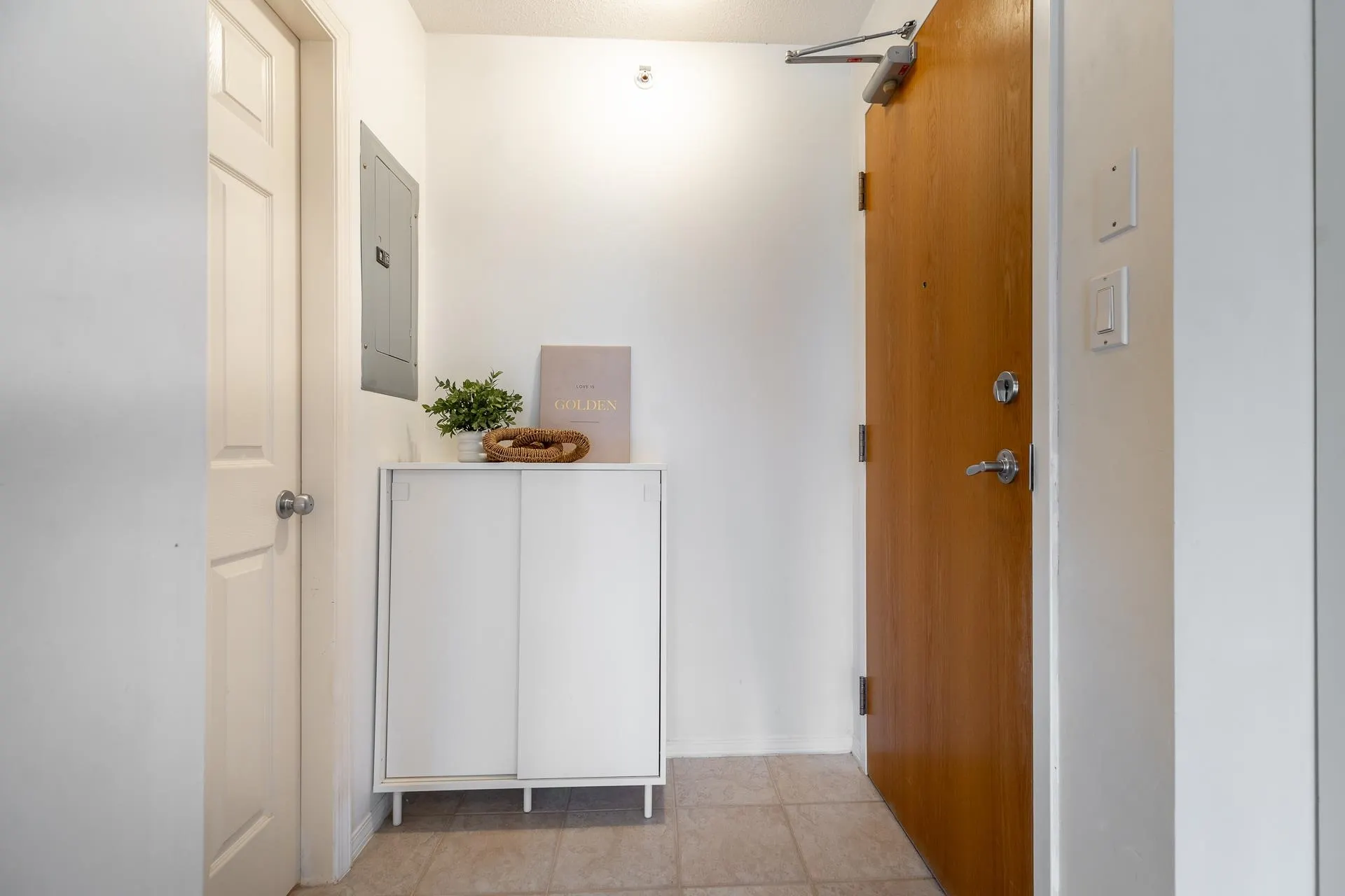 405 1148 Heffley Crescent