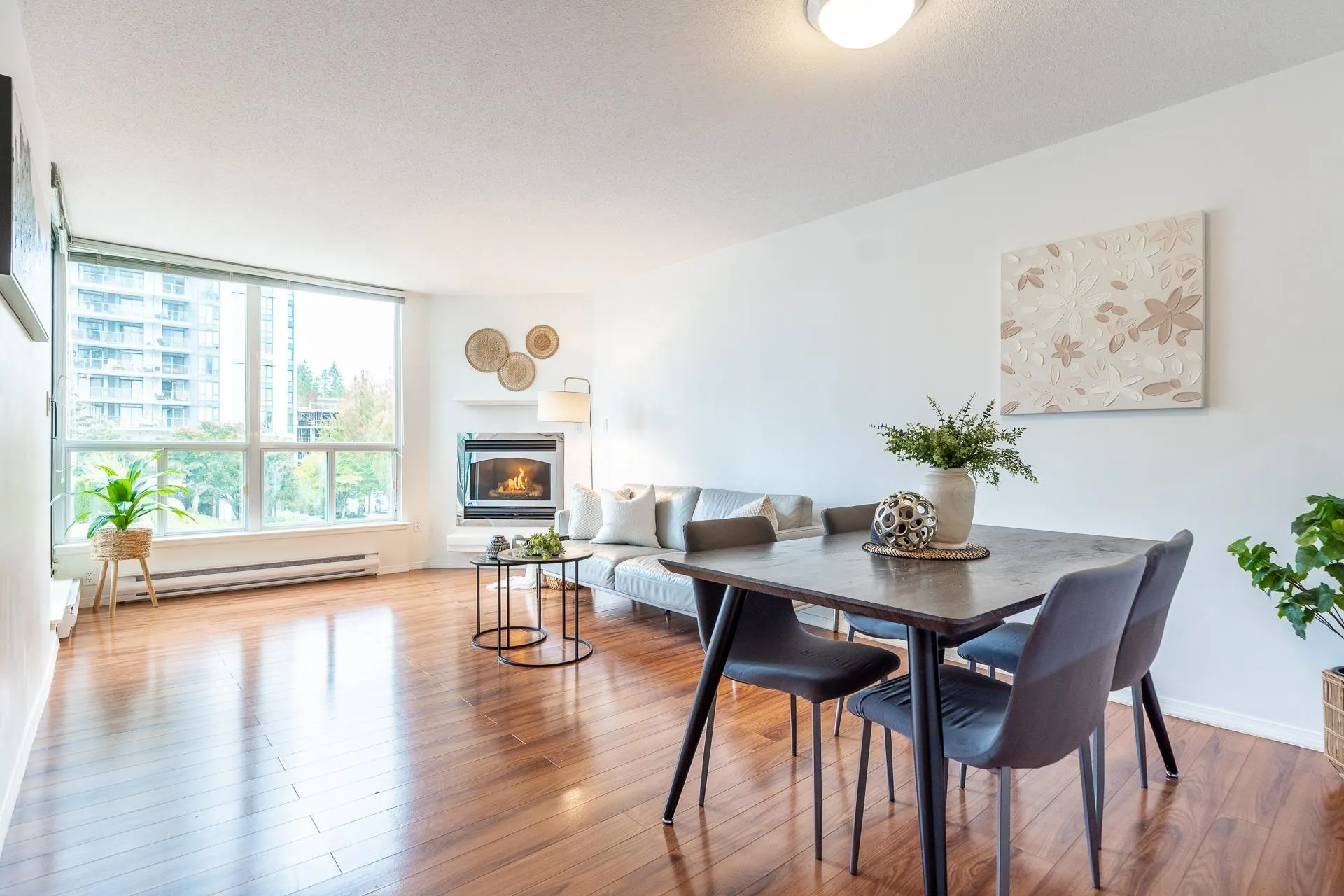 405 1148 Heffley Crescent