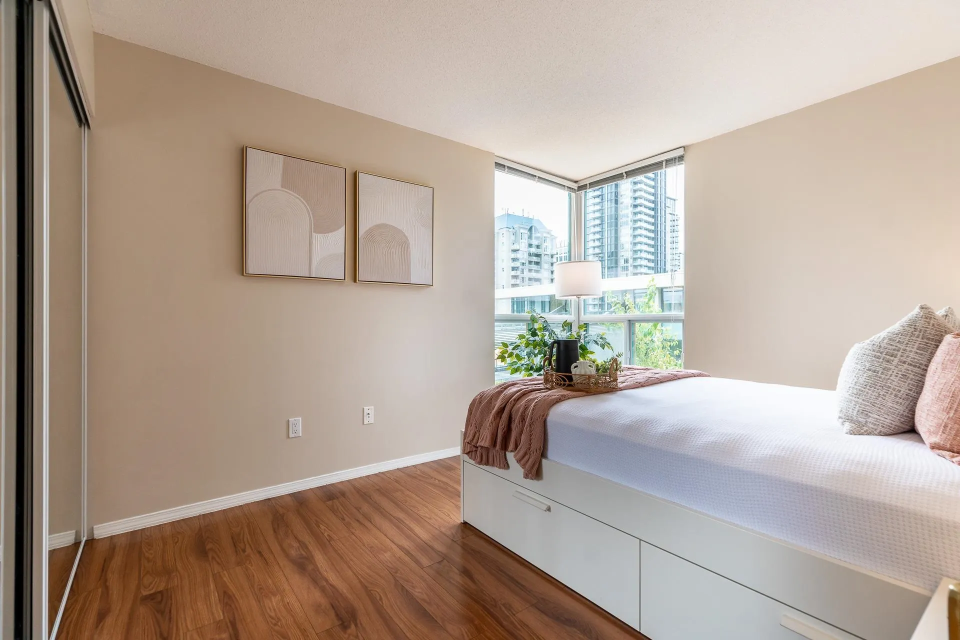 405 1148 Heffley Crescent