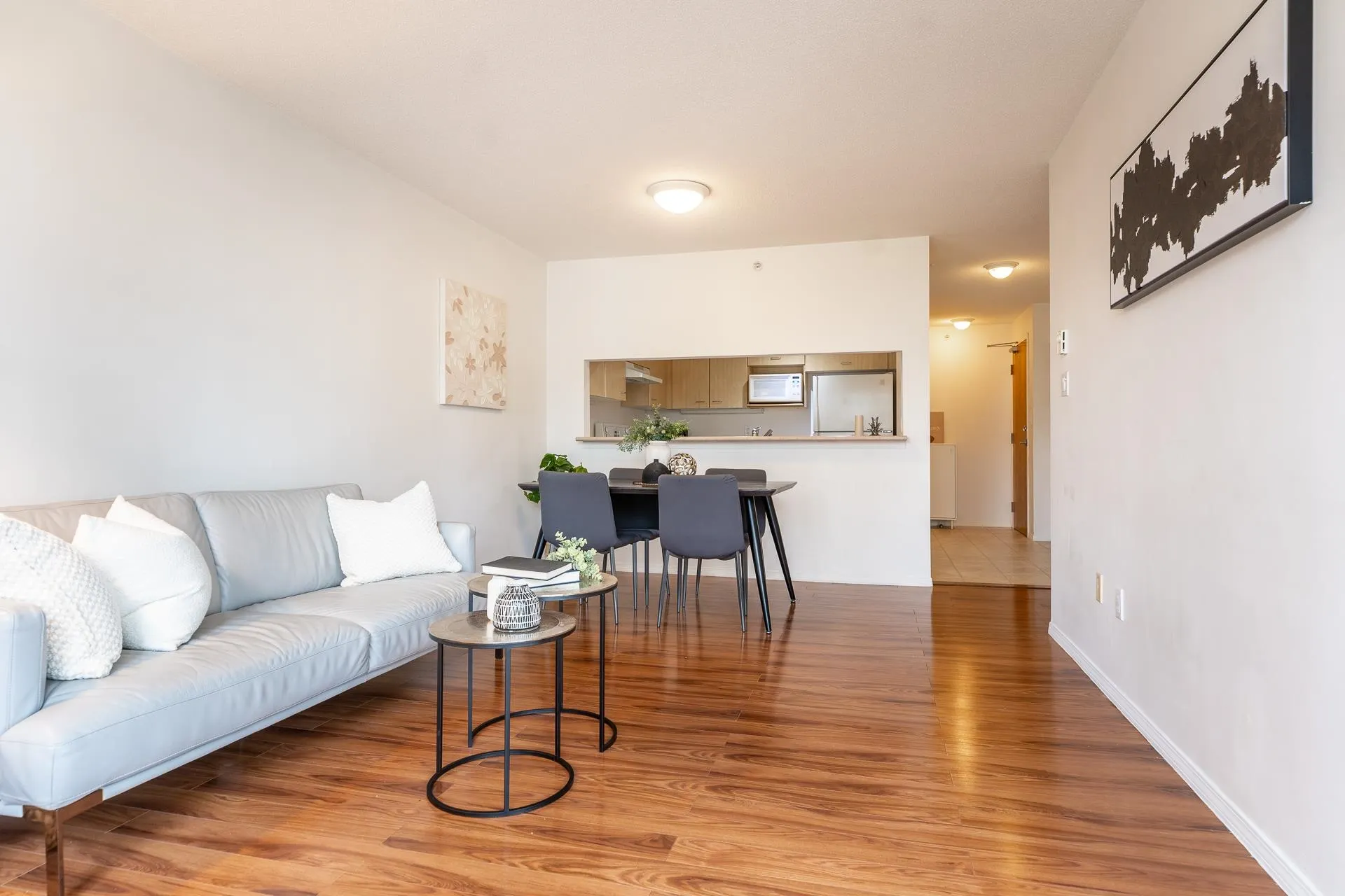 405 1148 Heffley Crescent