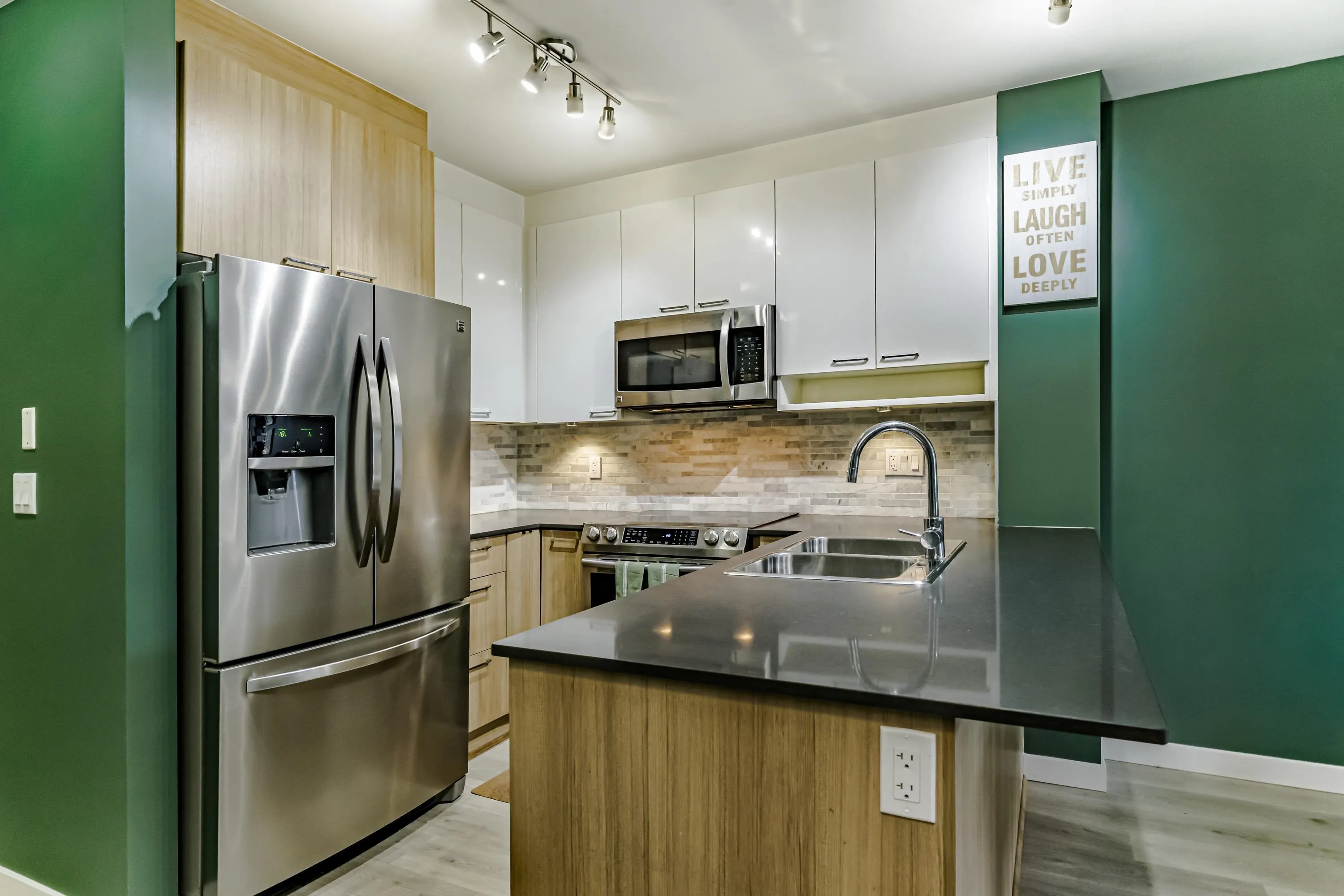 202 202 Lebleu Street