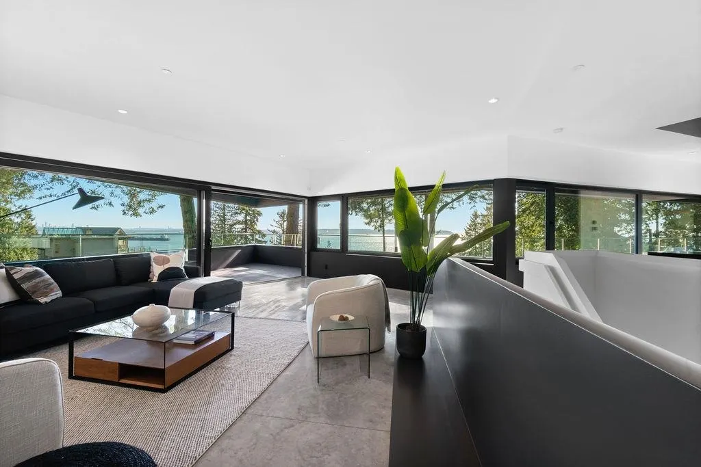 4166 Rose Crescent