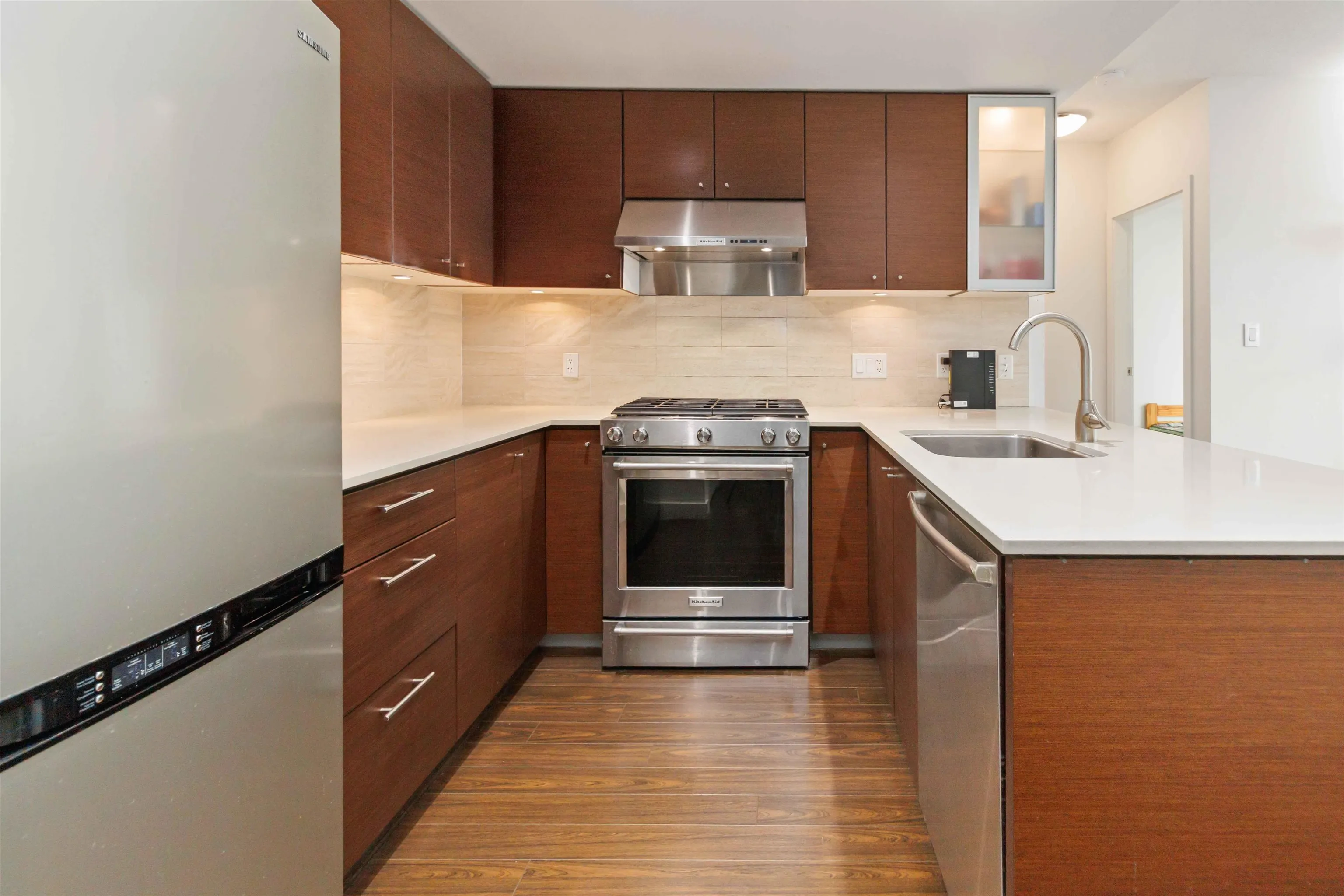 1002 7371 Westminster Highway