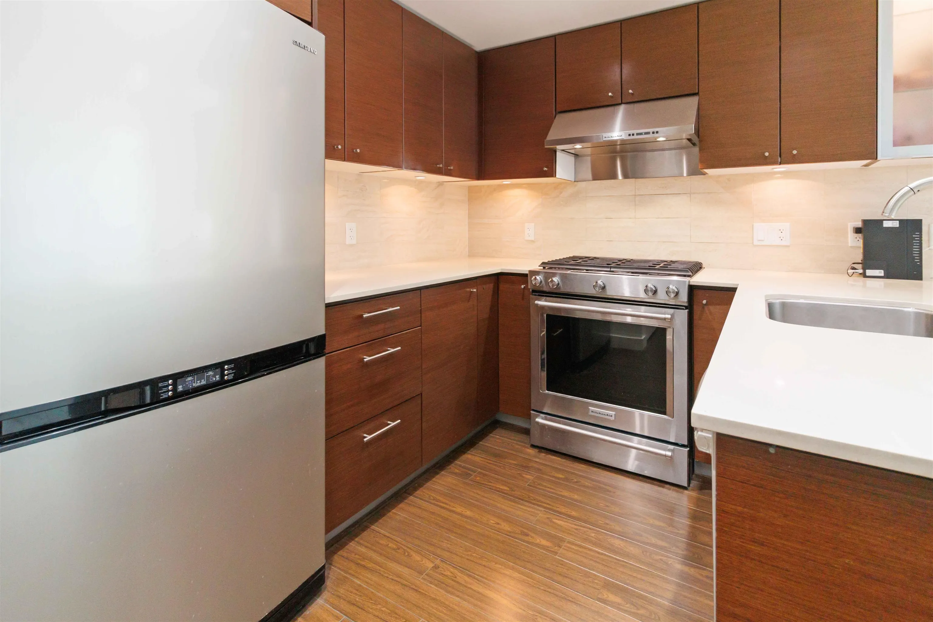 1002 7371 Westminster Highway