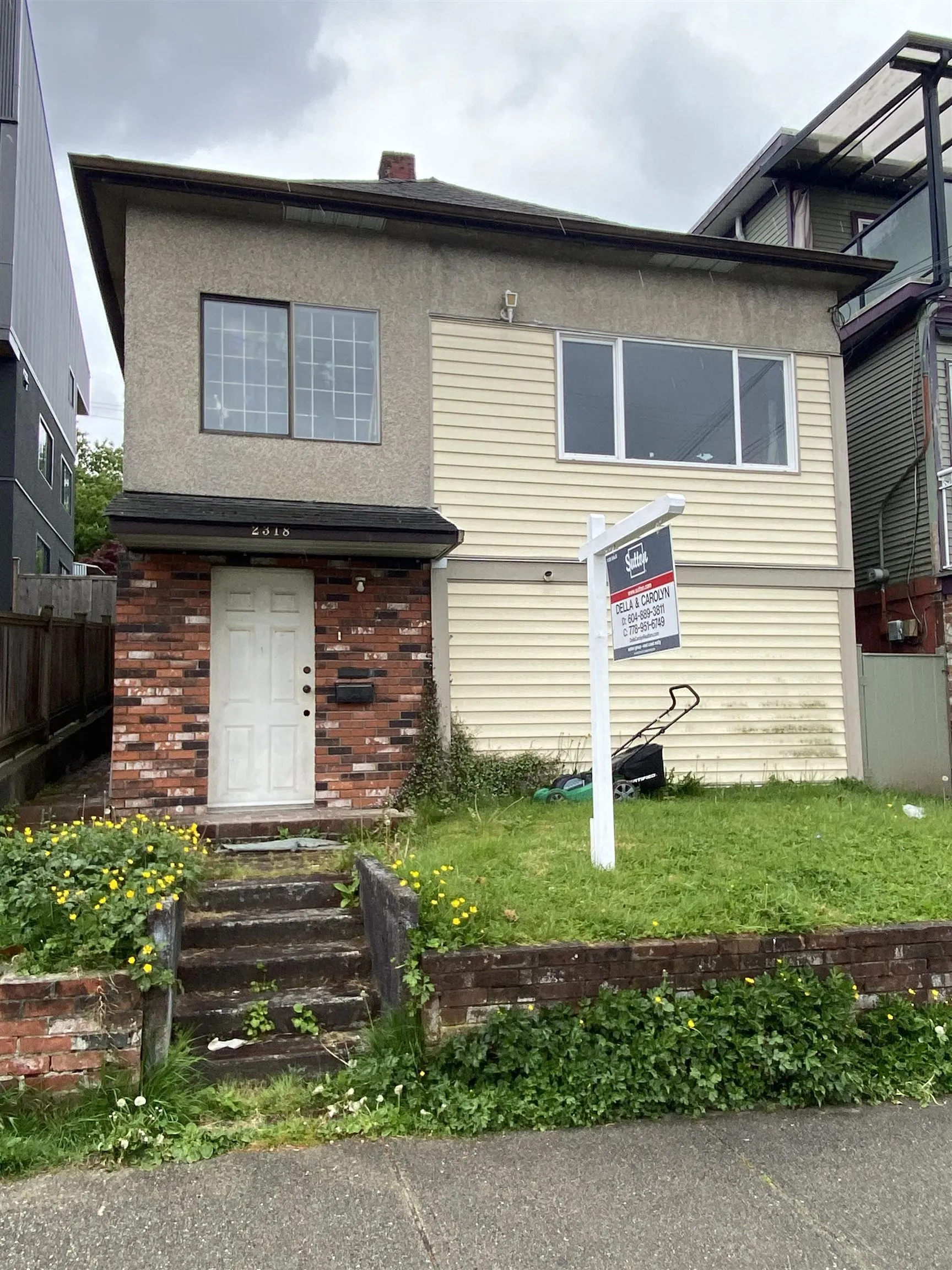 2318 Wall Street
