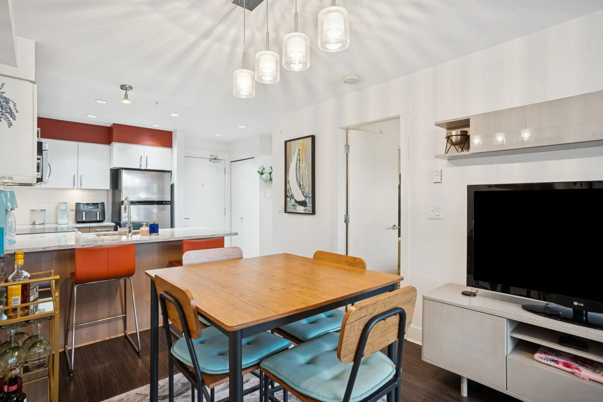 316 55 Eighth Avenue